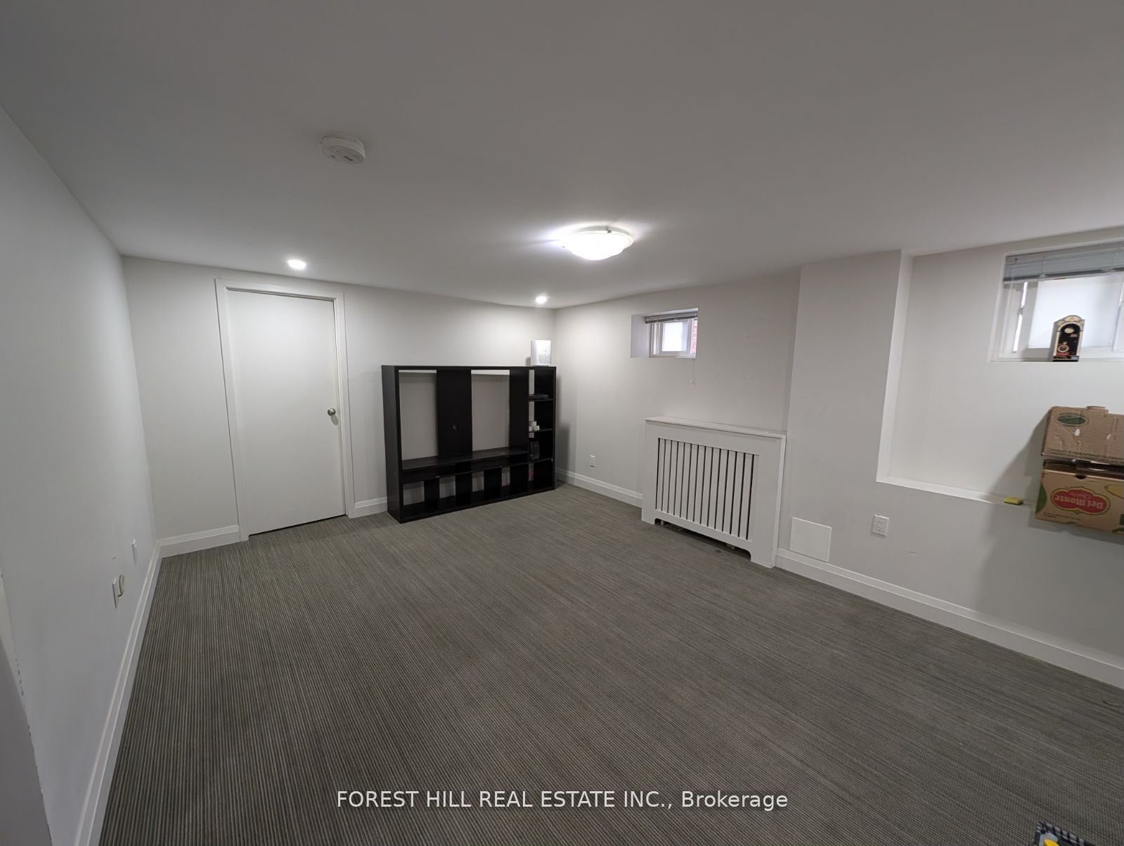 #lower 2 - 924 Avenue Road Property Photo 4