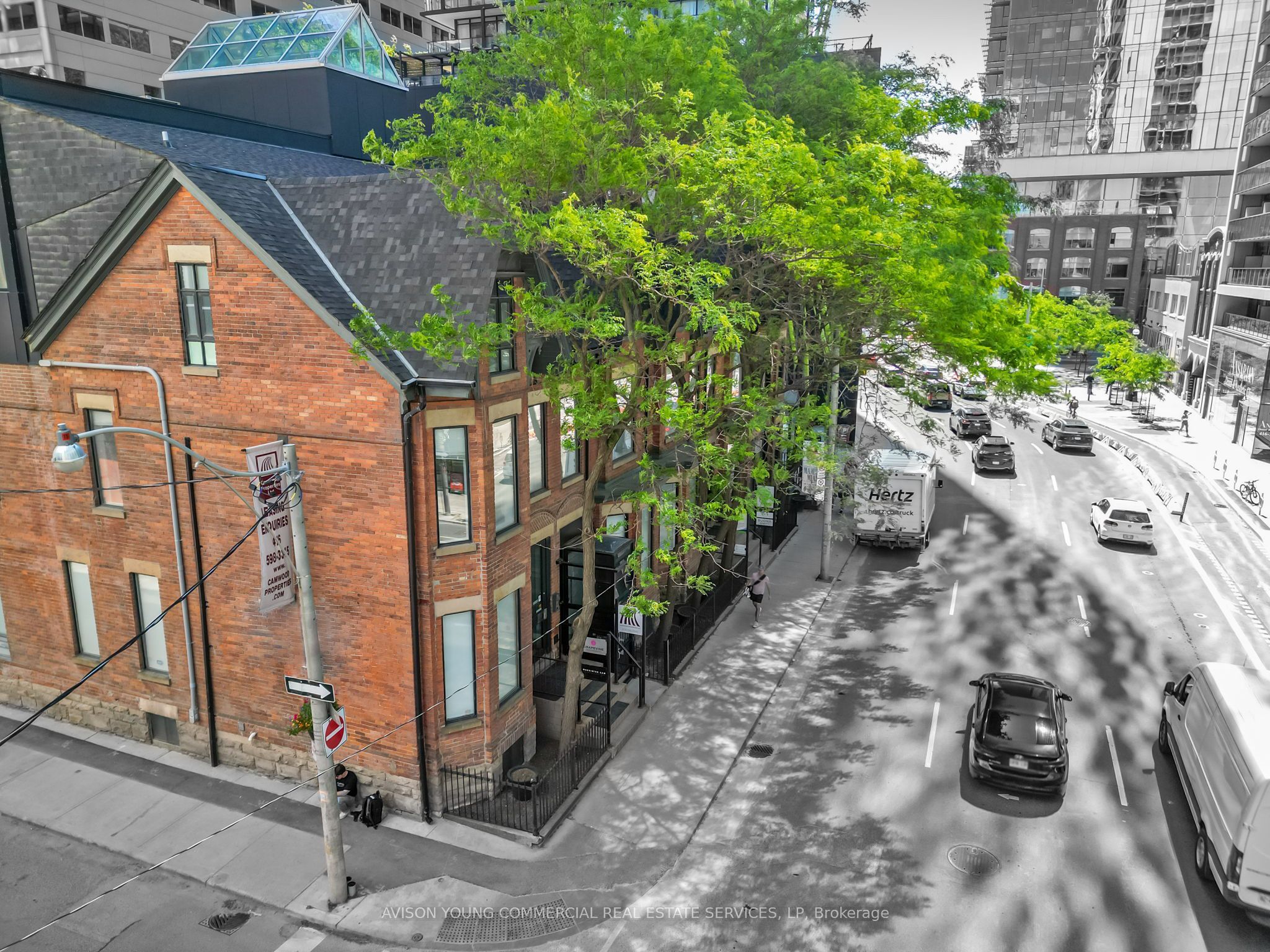 277 Richmond Street Property Photo 2