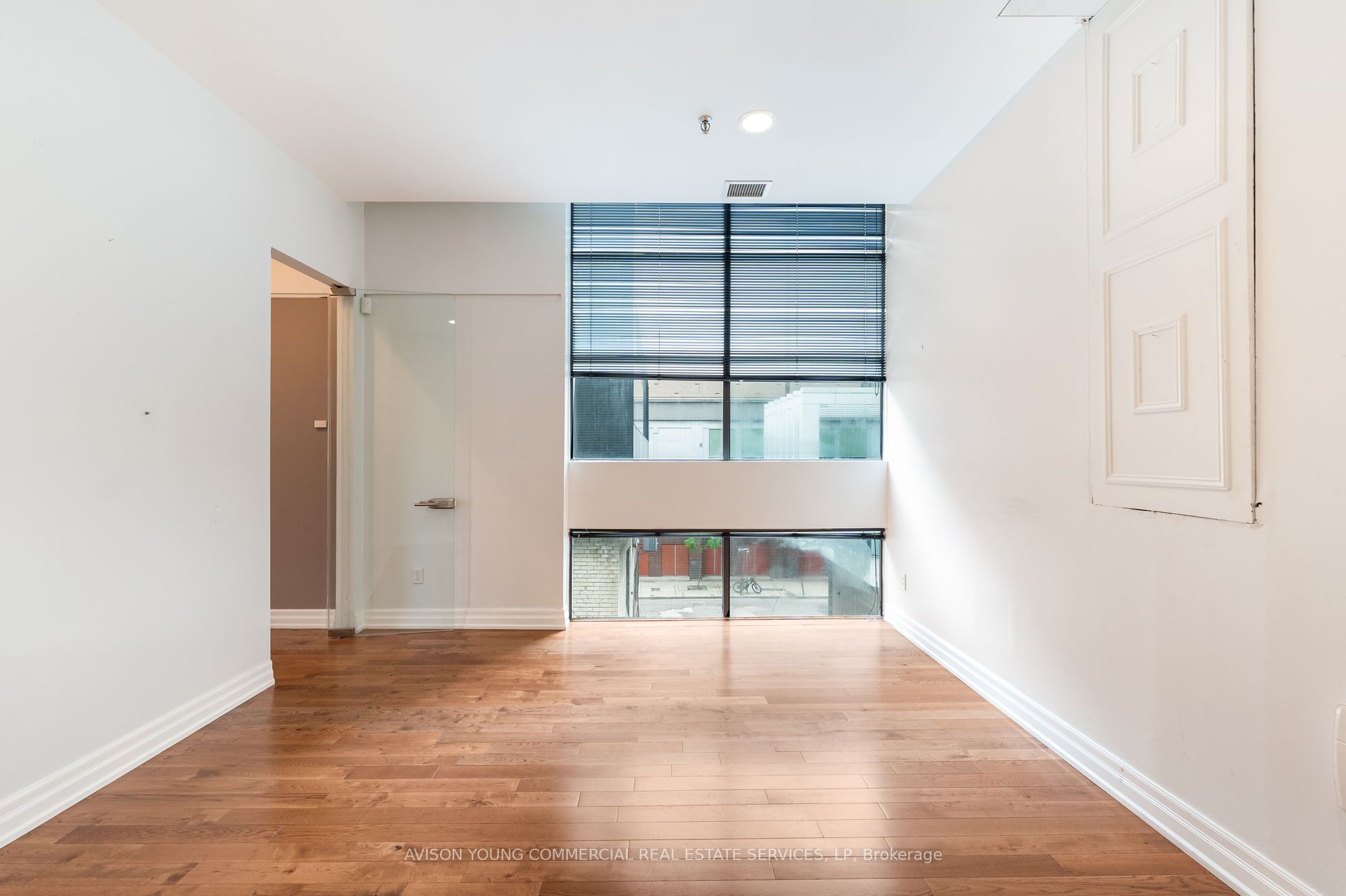 277 Richmond Street Property Photo 9