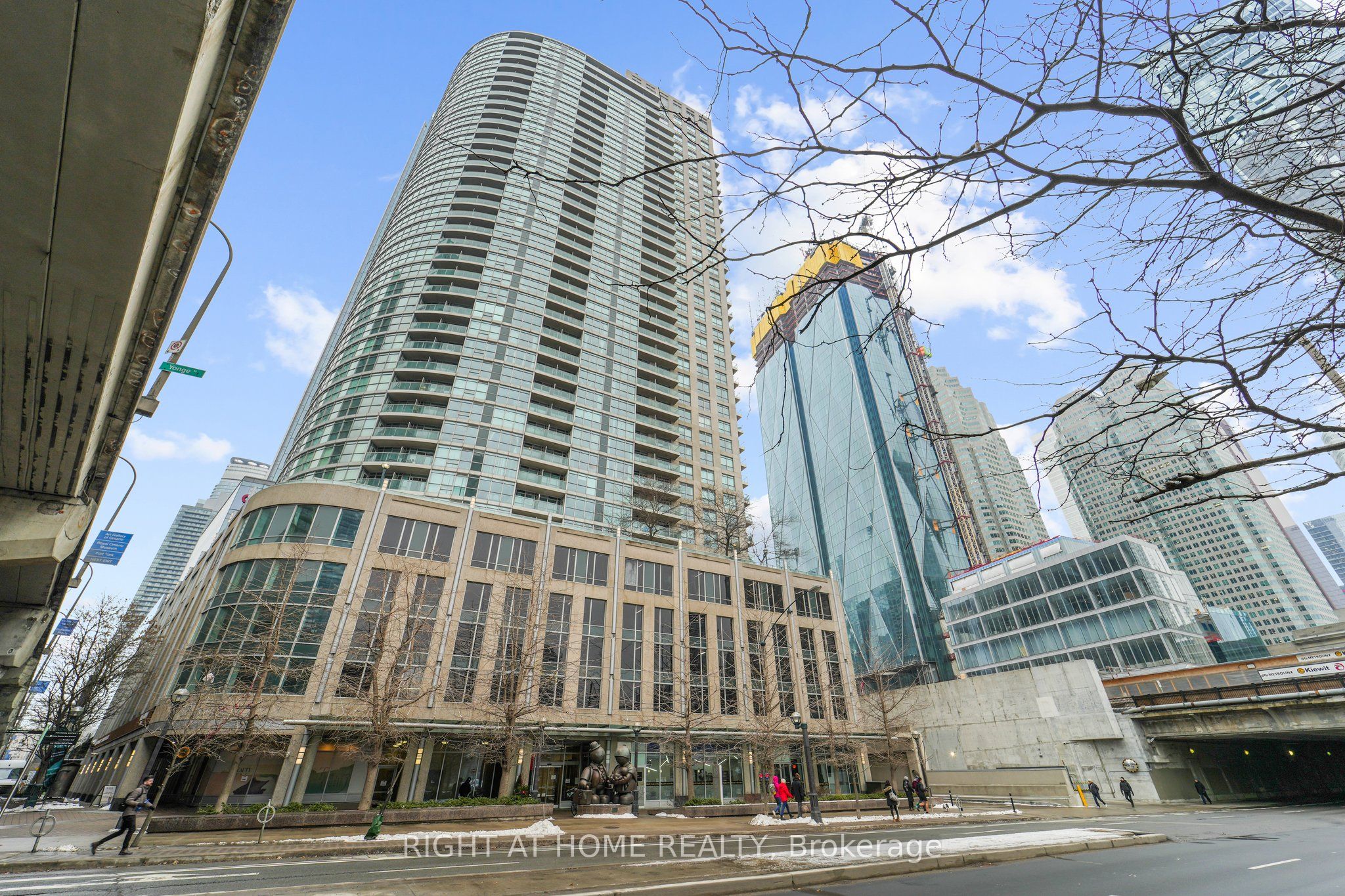 #2315 - 18 Yonge Street Property Photo 1