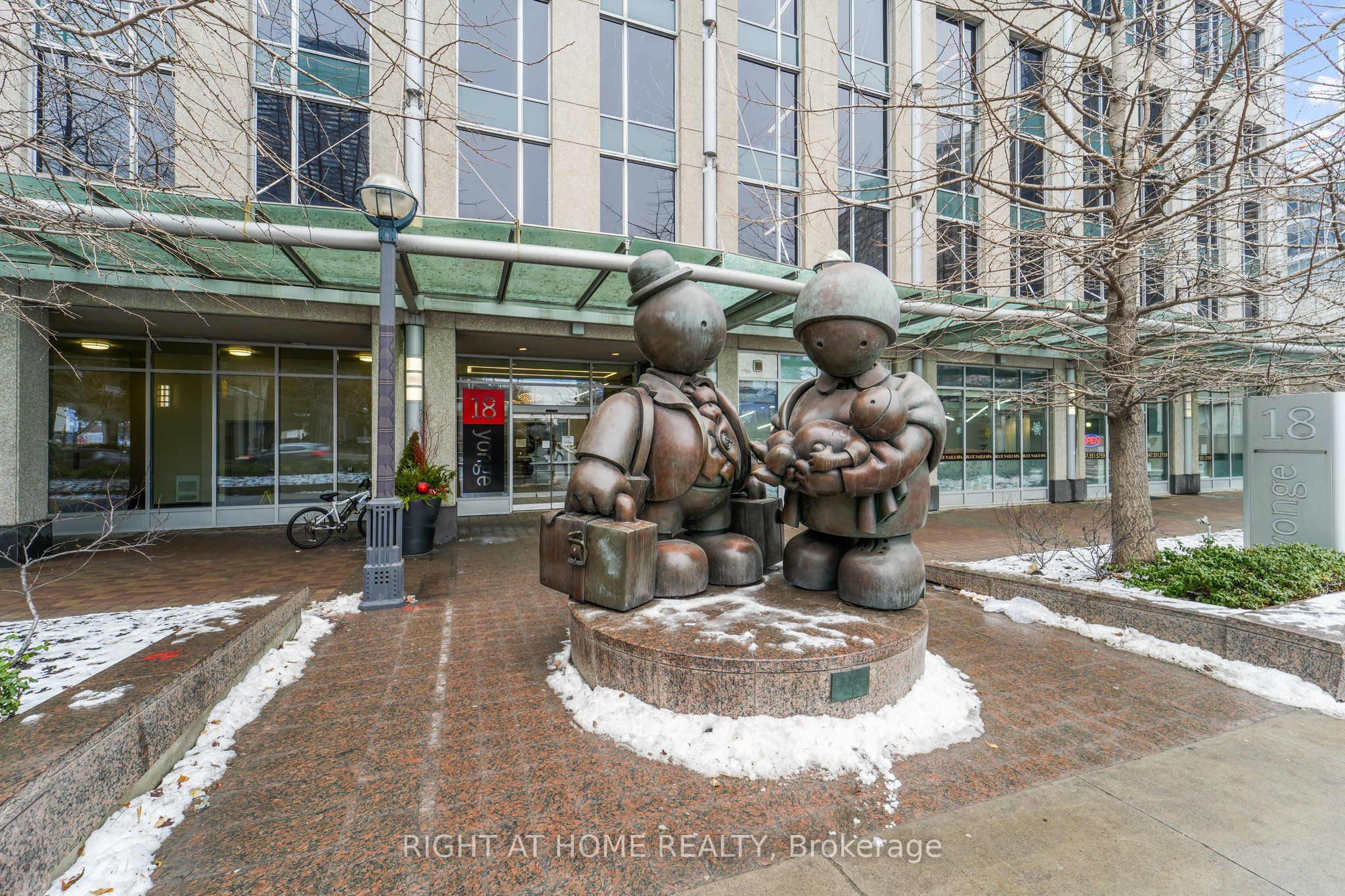 #2315 - 18 Yonge Street Property Photo 2