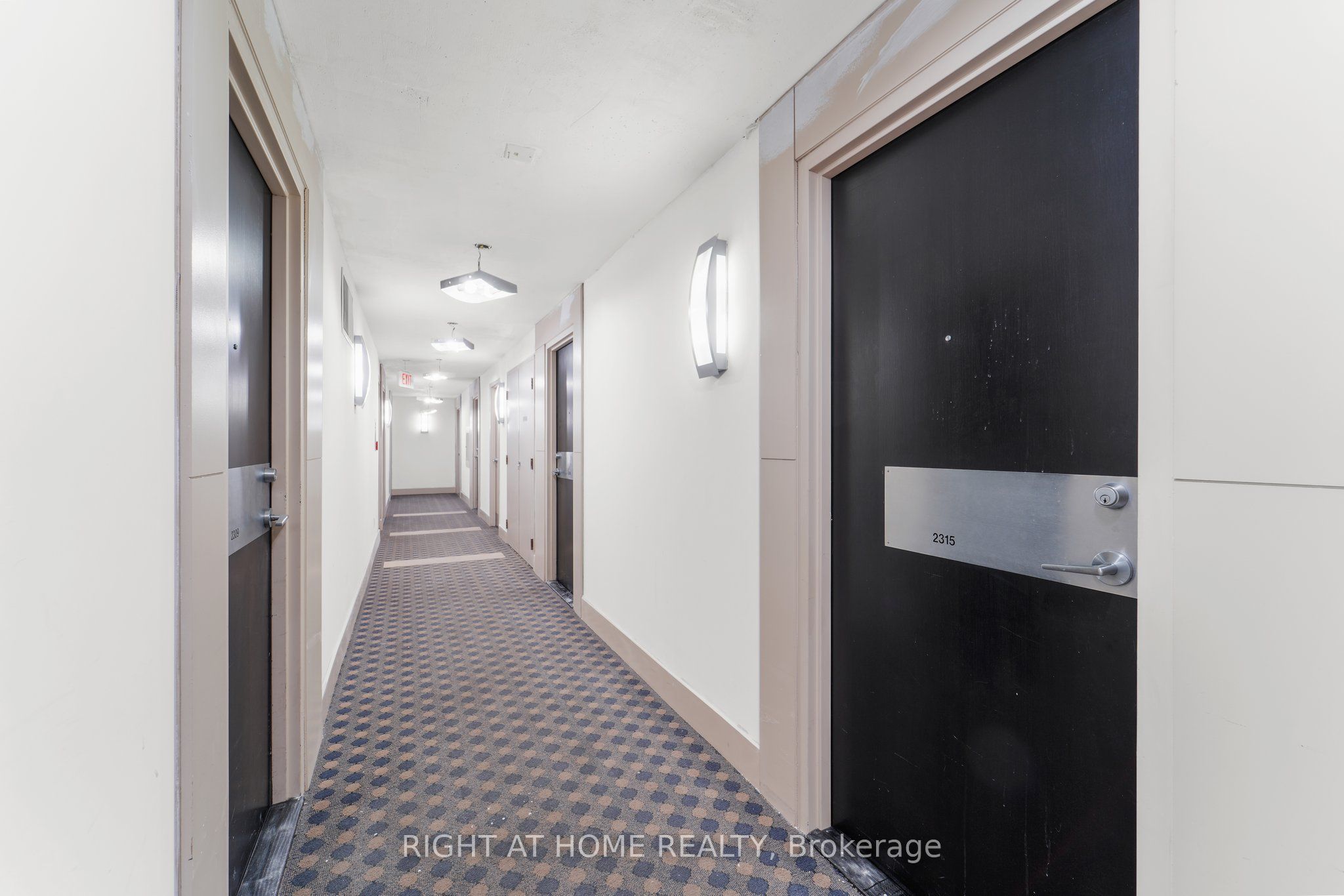 #2315 - 18 Yonge Street Property Photo 4