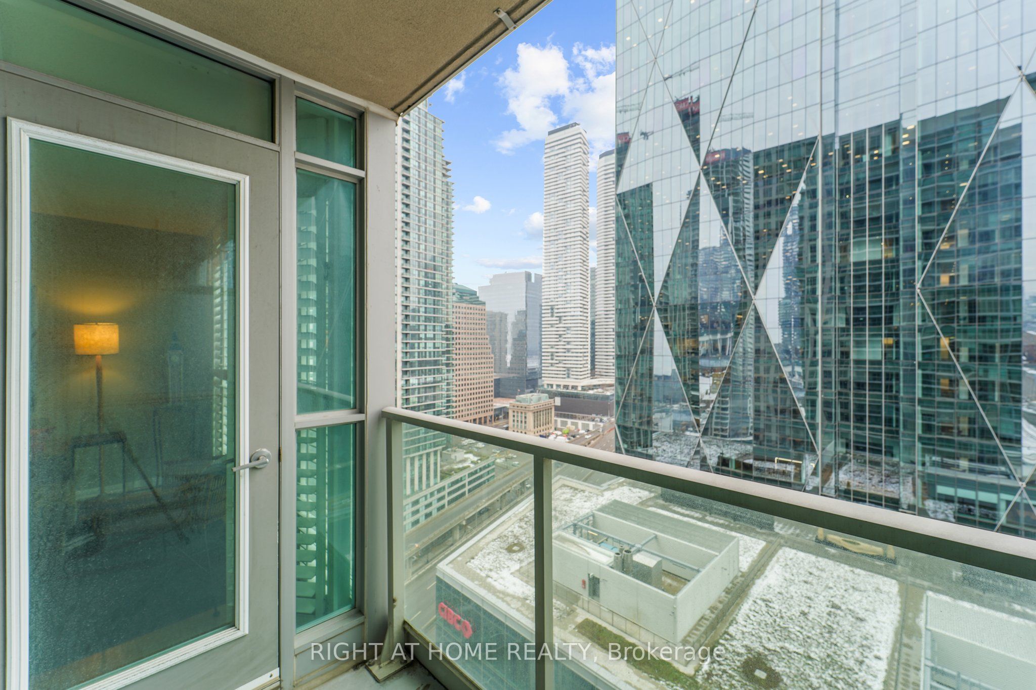 #2315 - 18 Yonge Street Property Photo 19