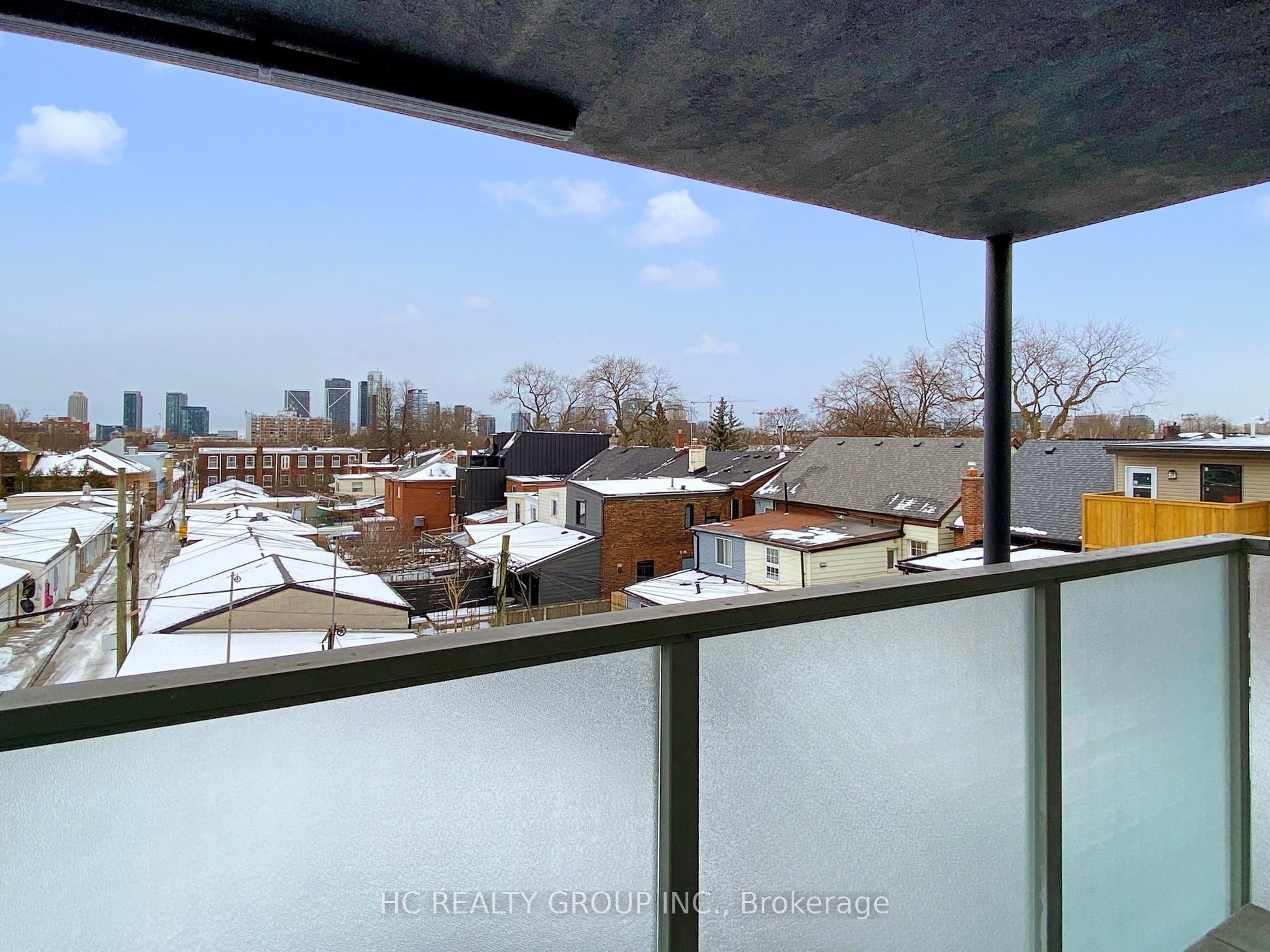 899 Dundas Street Property Photo 36