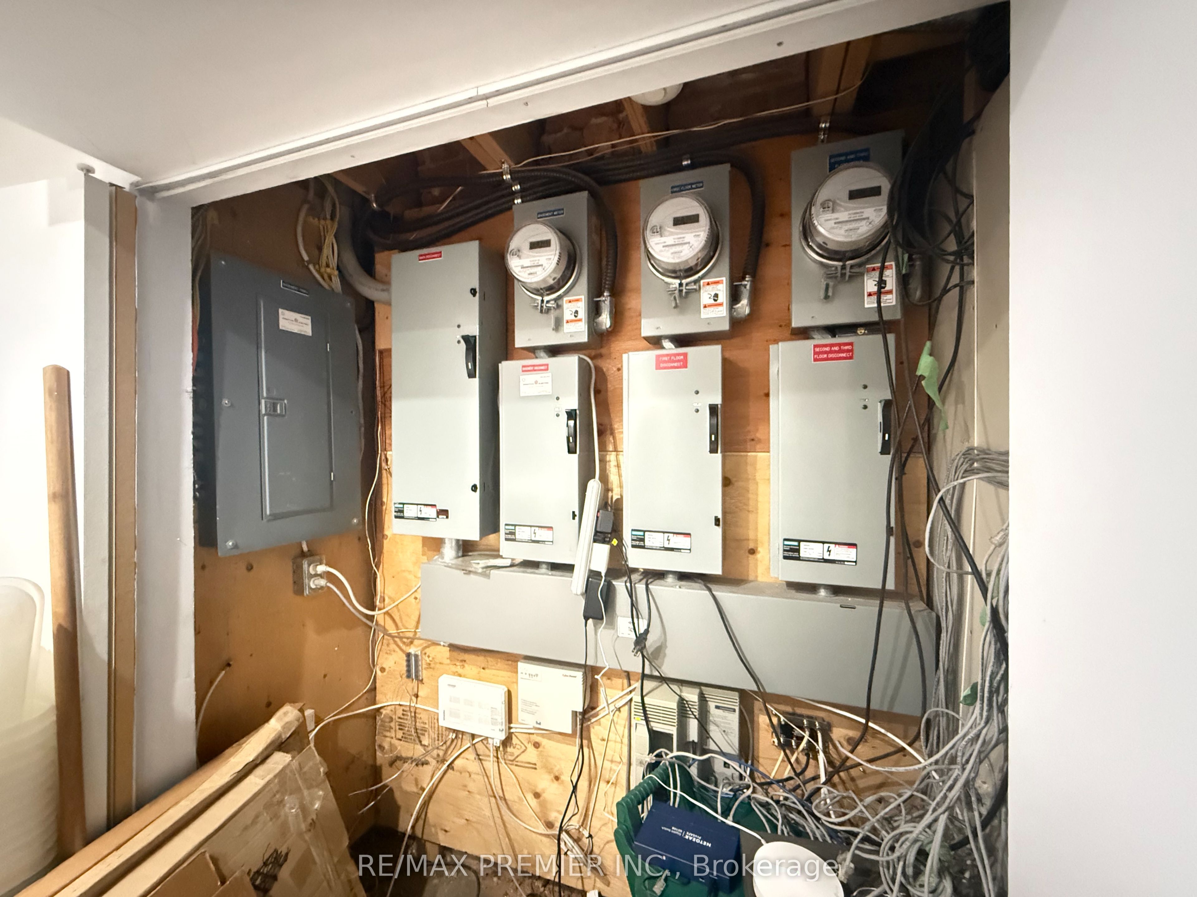 183 Augusta Avenue Property Photo 2