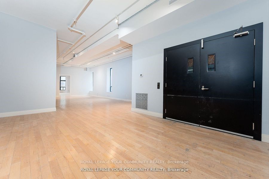 #201 - 489 Queen Street Property Photo 4