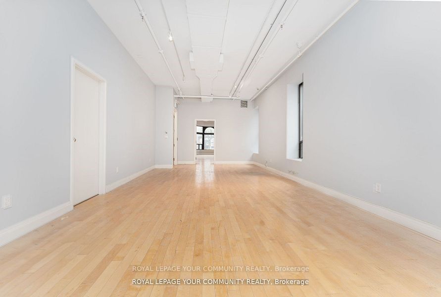 #201 - 489 Queen Street Property Photo 6