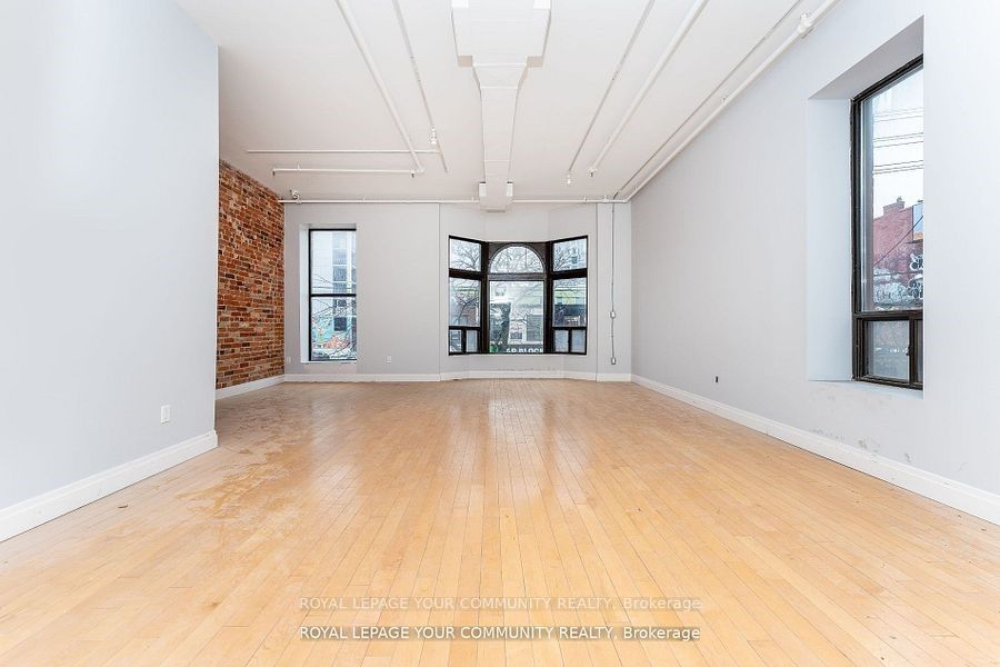 #201 - 489 Queen Street Property Photo 7