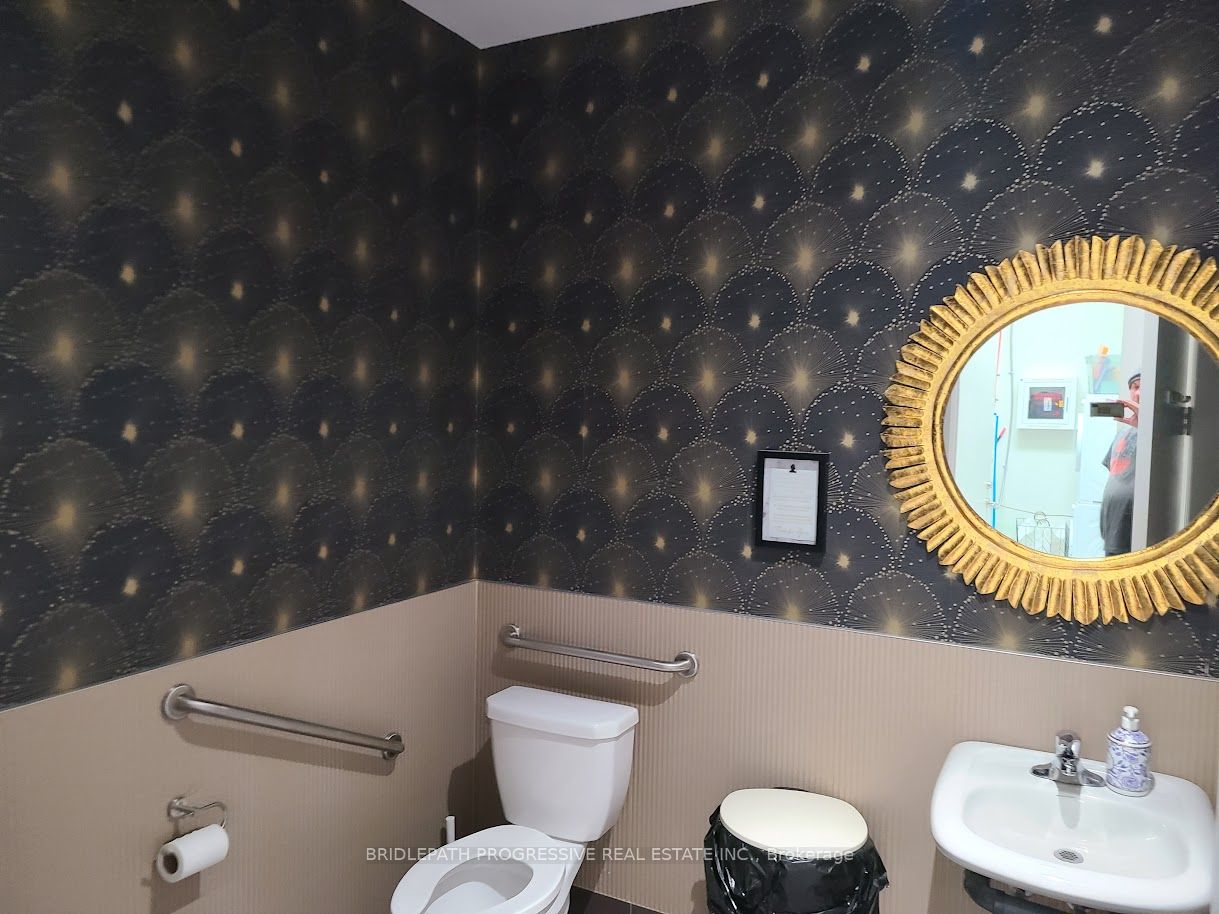 #unit H - 678 Sheppard Avenue Property Photo 10