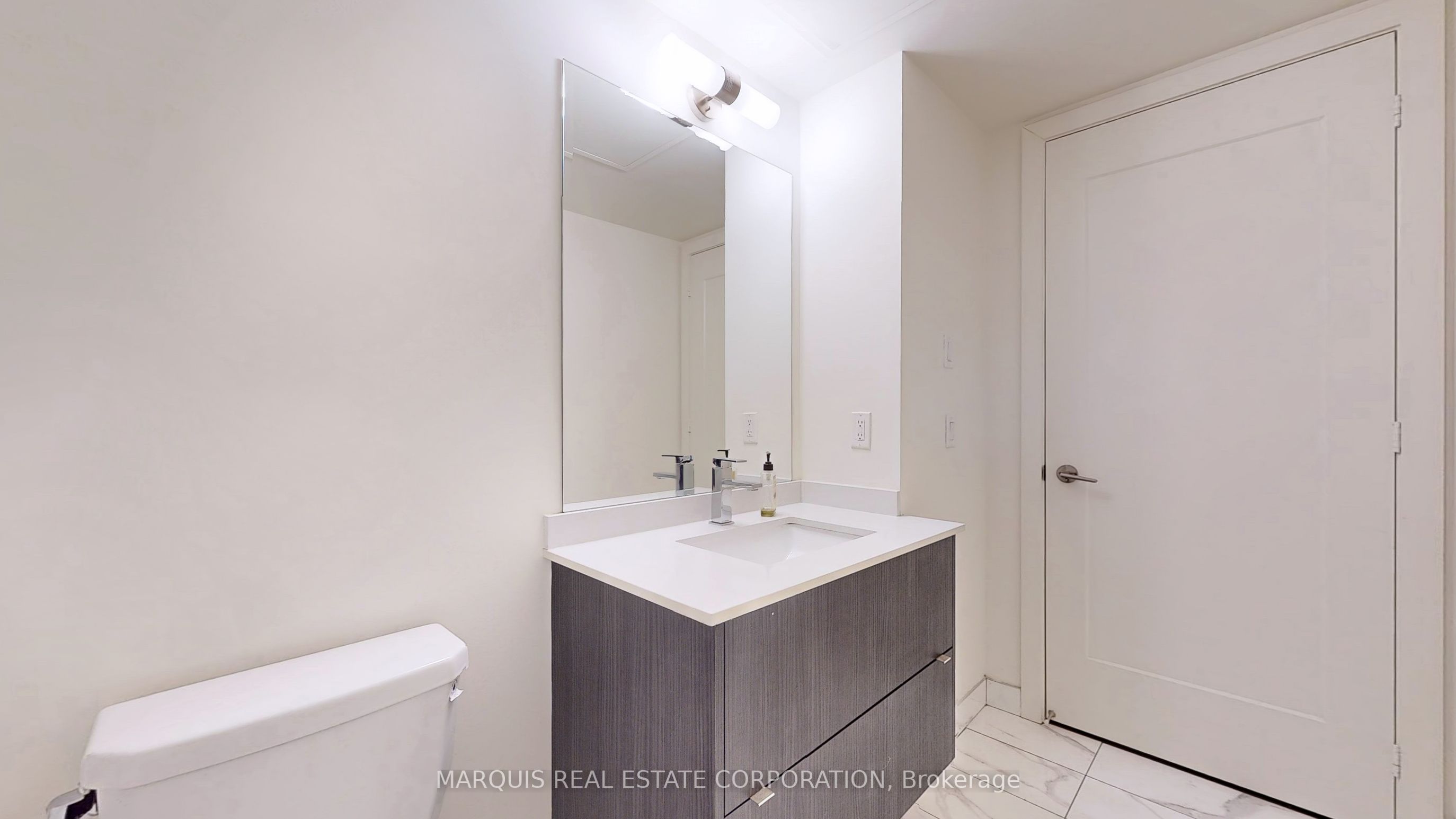 #505 - 330 Richmond Street Property Photo 9