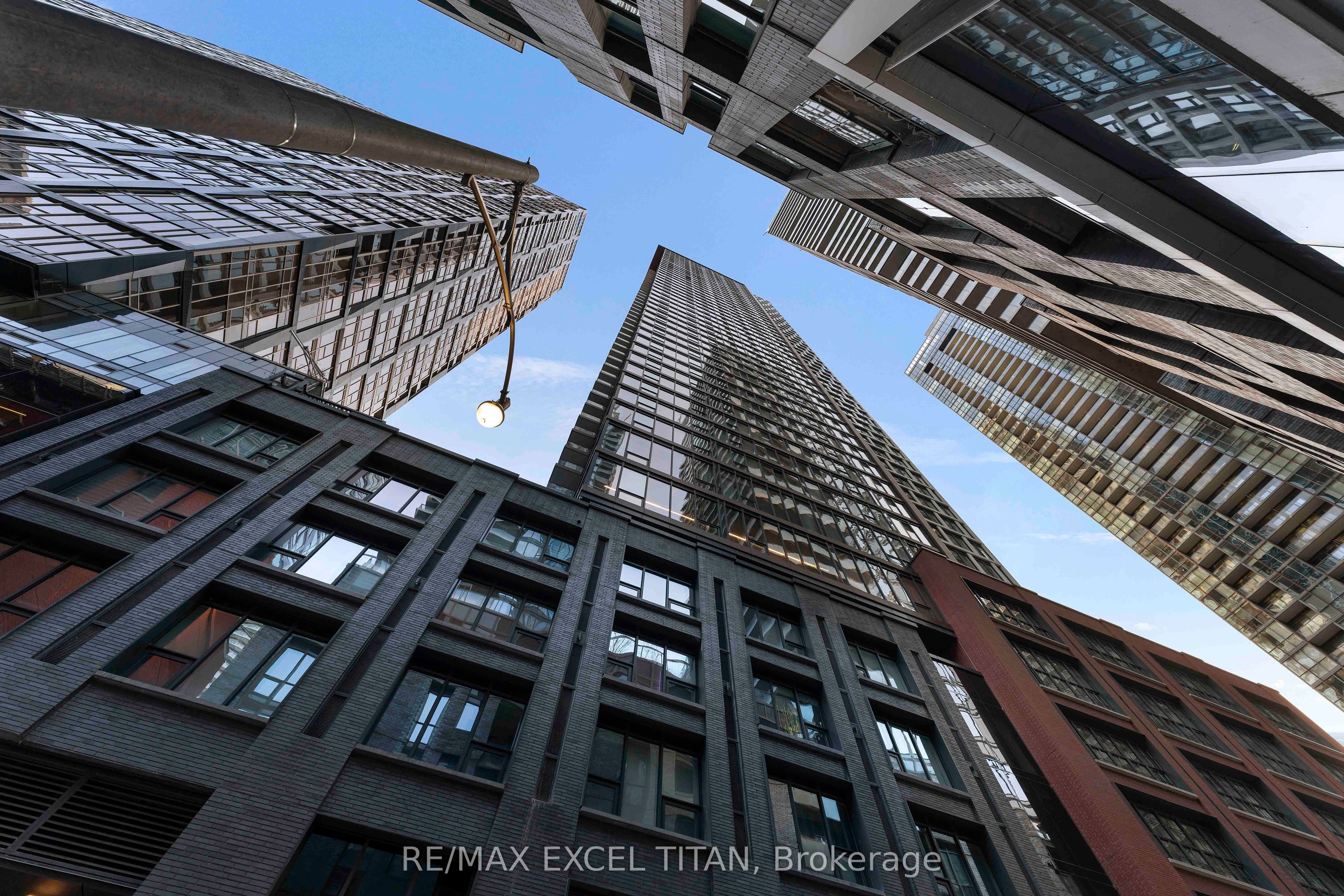 #4803 - 55 Mercer Street Property Photo 1