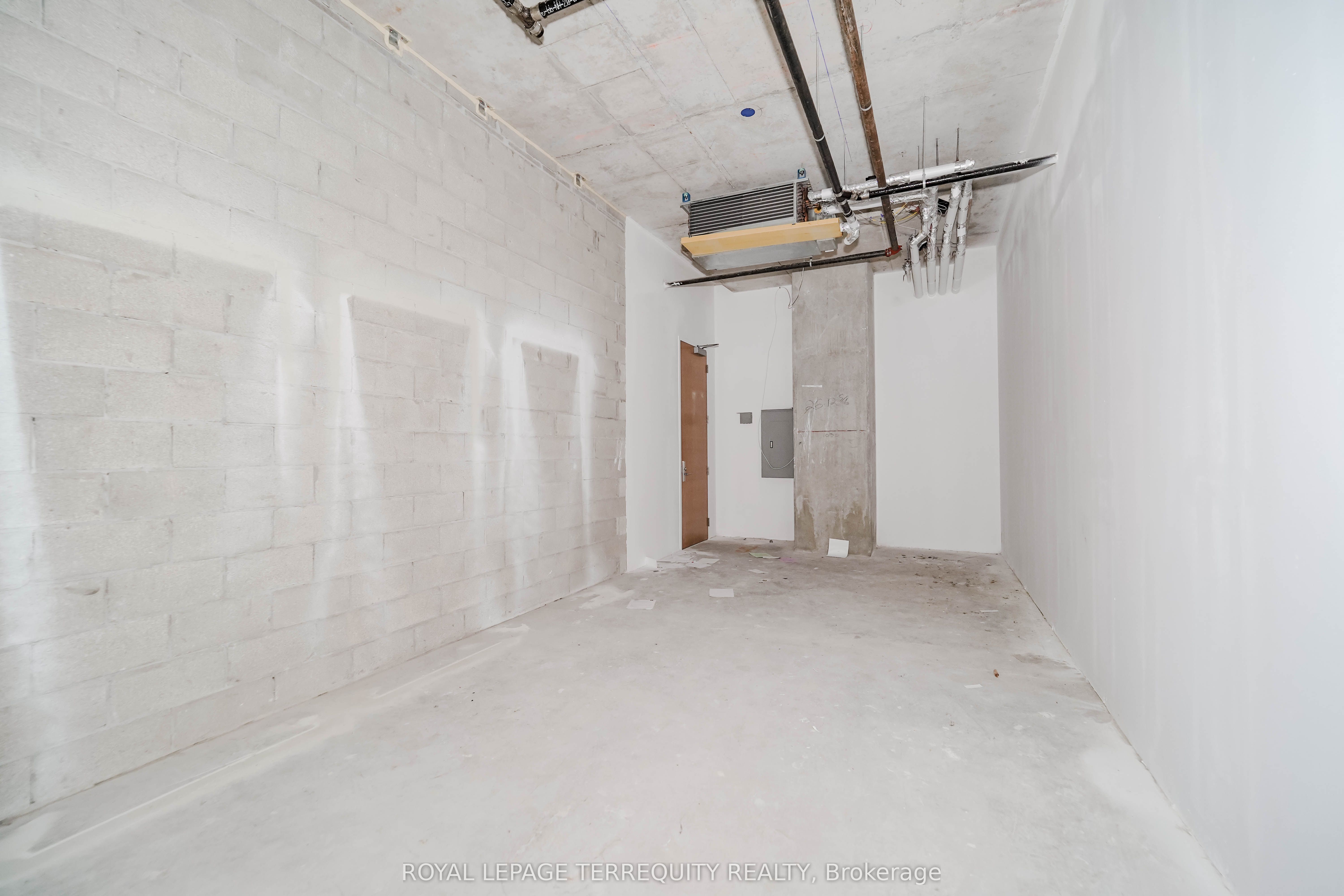 #720 - 4789 Yonge Street Property Photo 11
