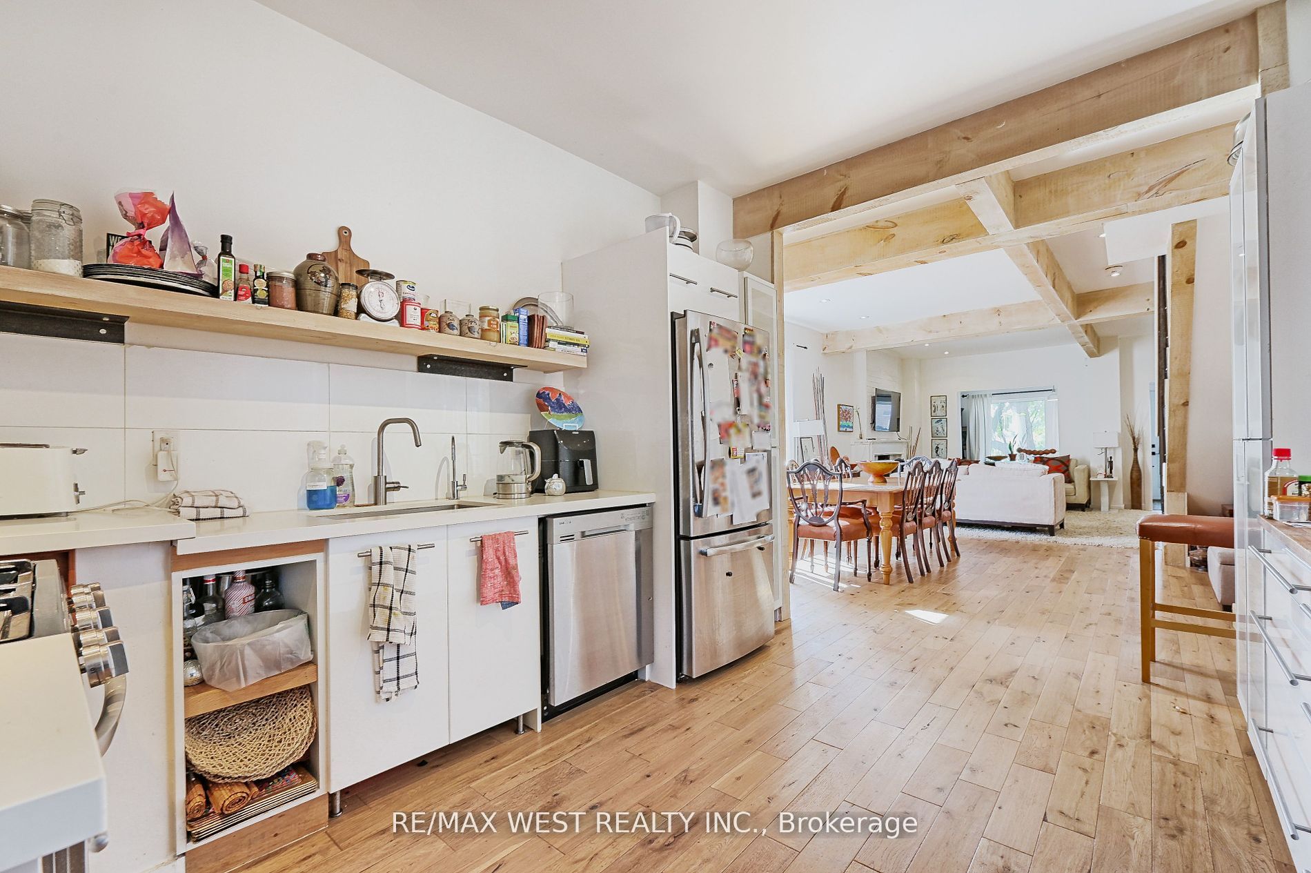259 Oakwood Avenue Property Photo 8