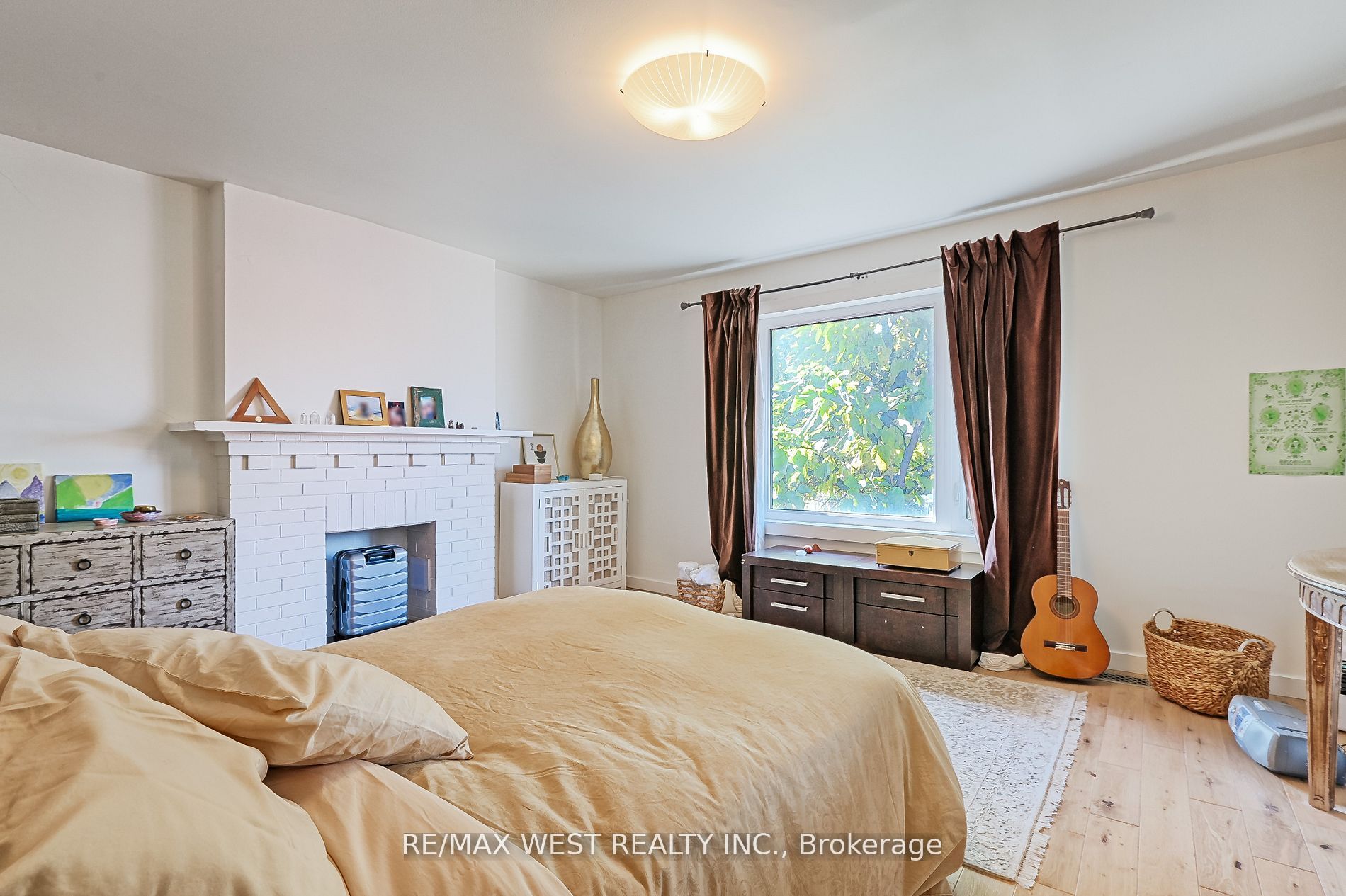 259 Oakwood Avenue Property Photo 9