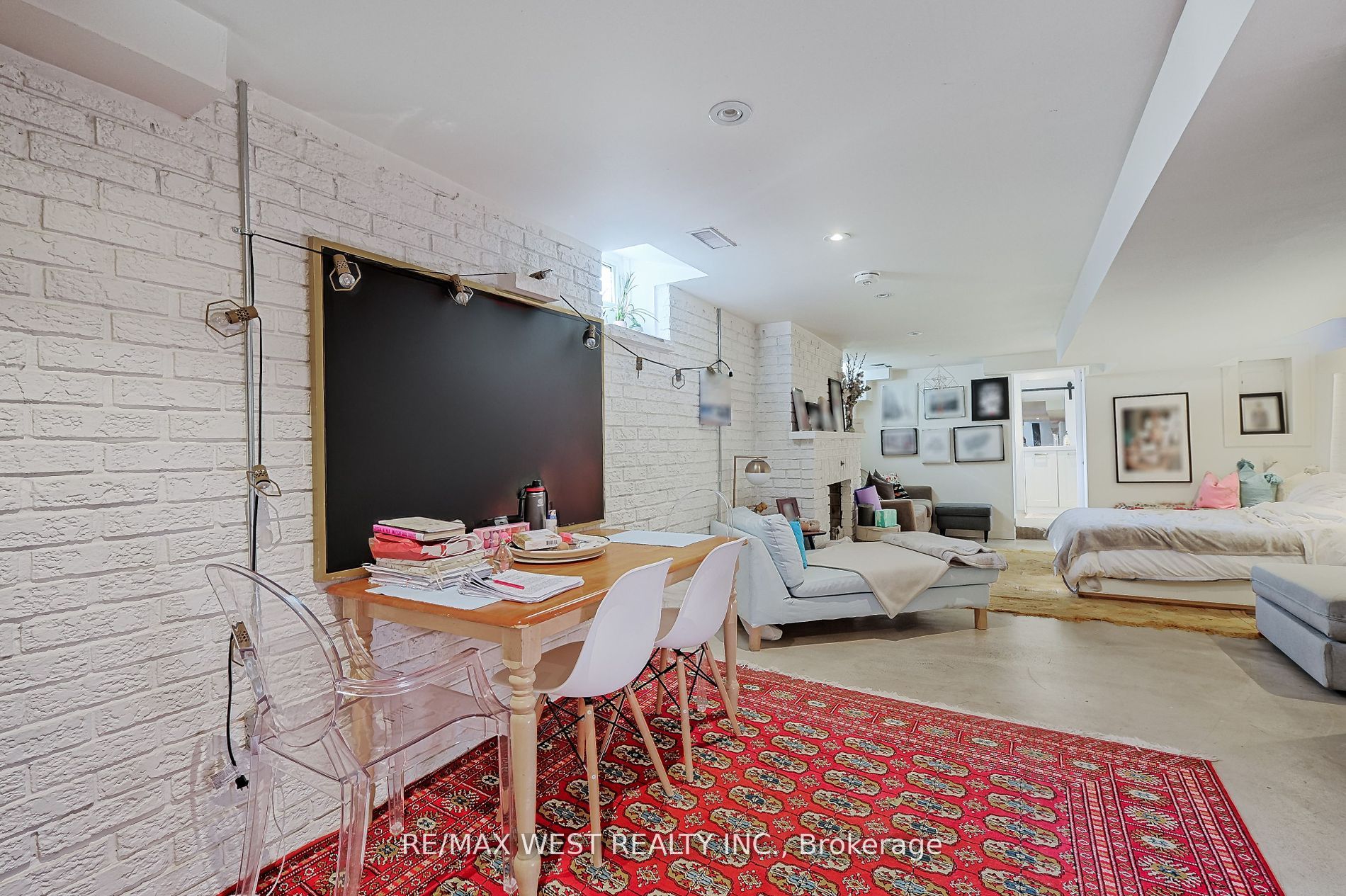 259 Oakwood Avenue Property Photo 24
