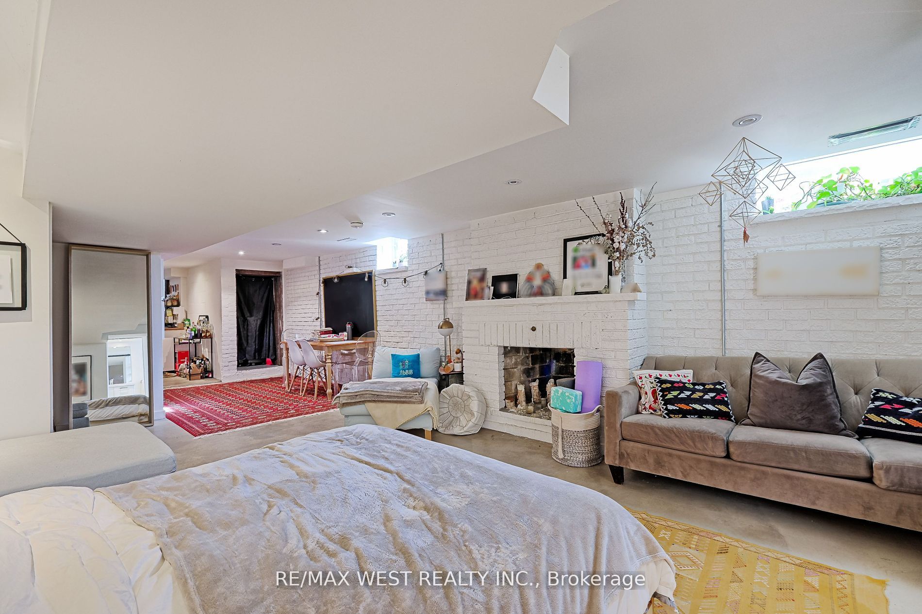 259 Oakwood Avenue Property Photo 26