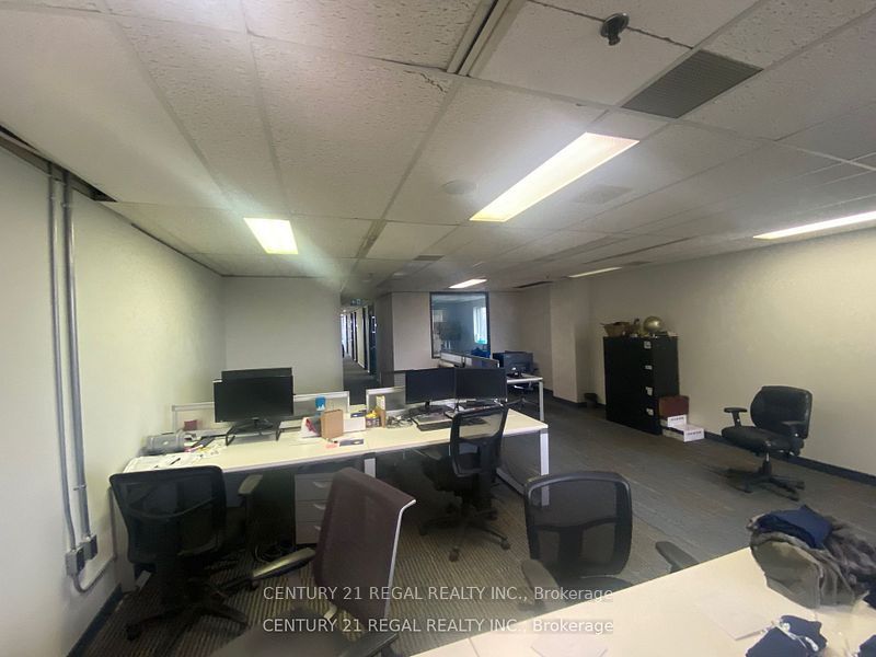 #400 - 622 College Street Property Photo 19