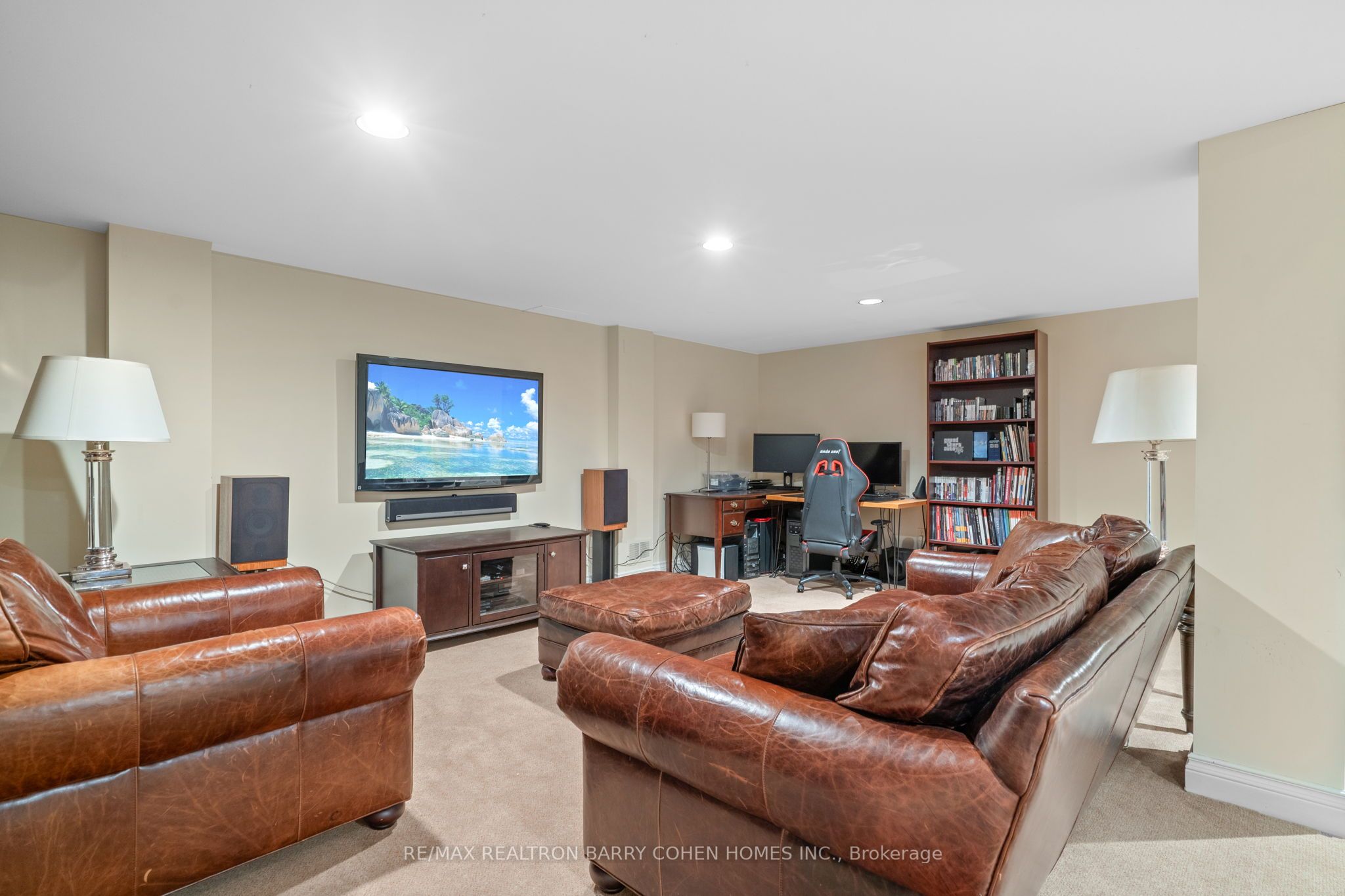 106 Highland Crescent Property Photo 24