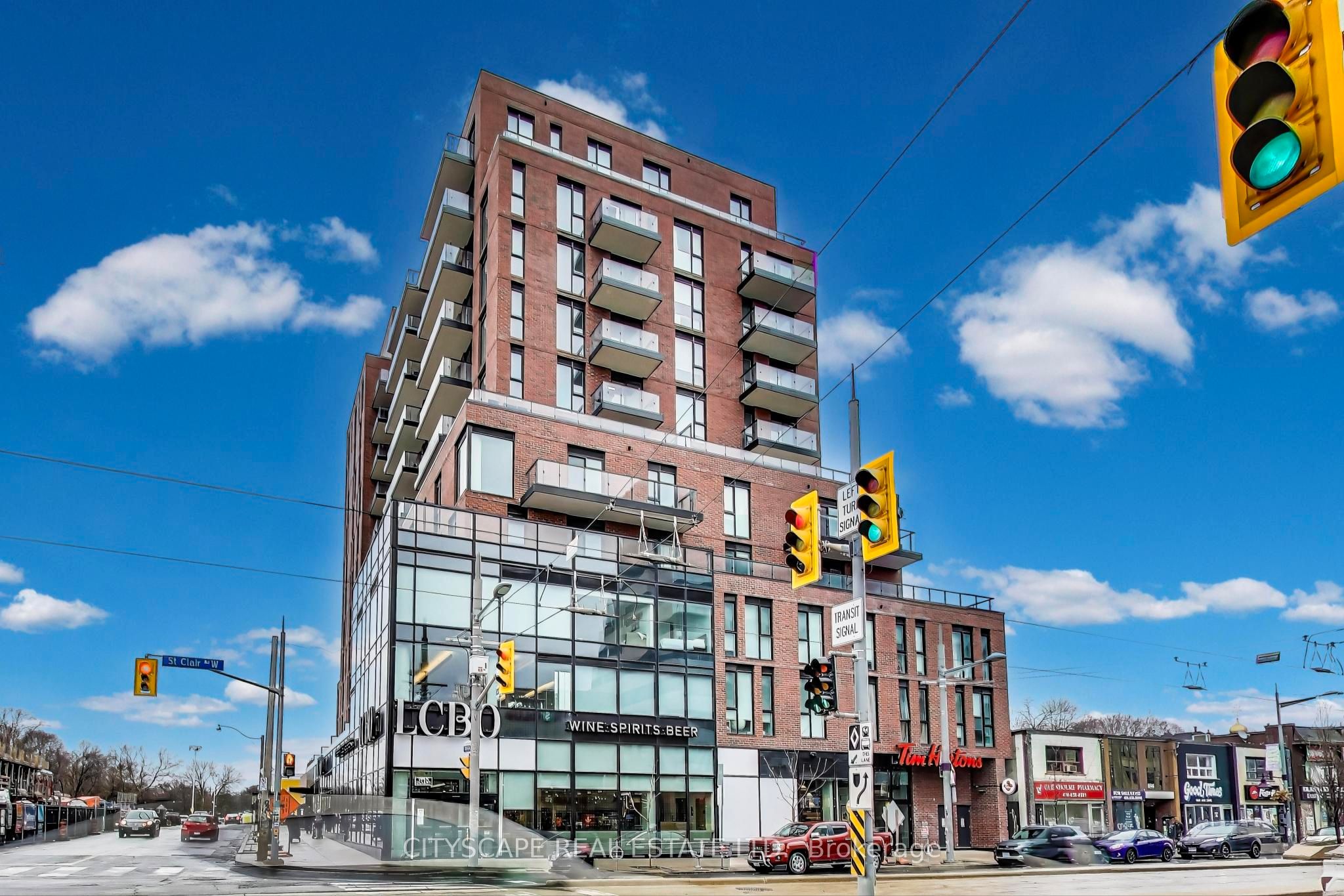 #1210 - 185 Alberta Avenue Property Photo 2