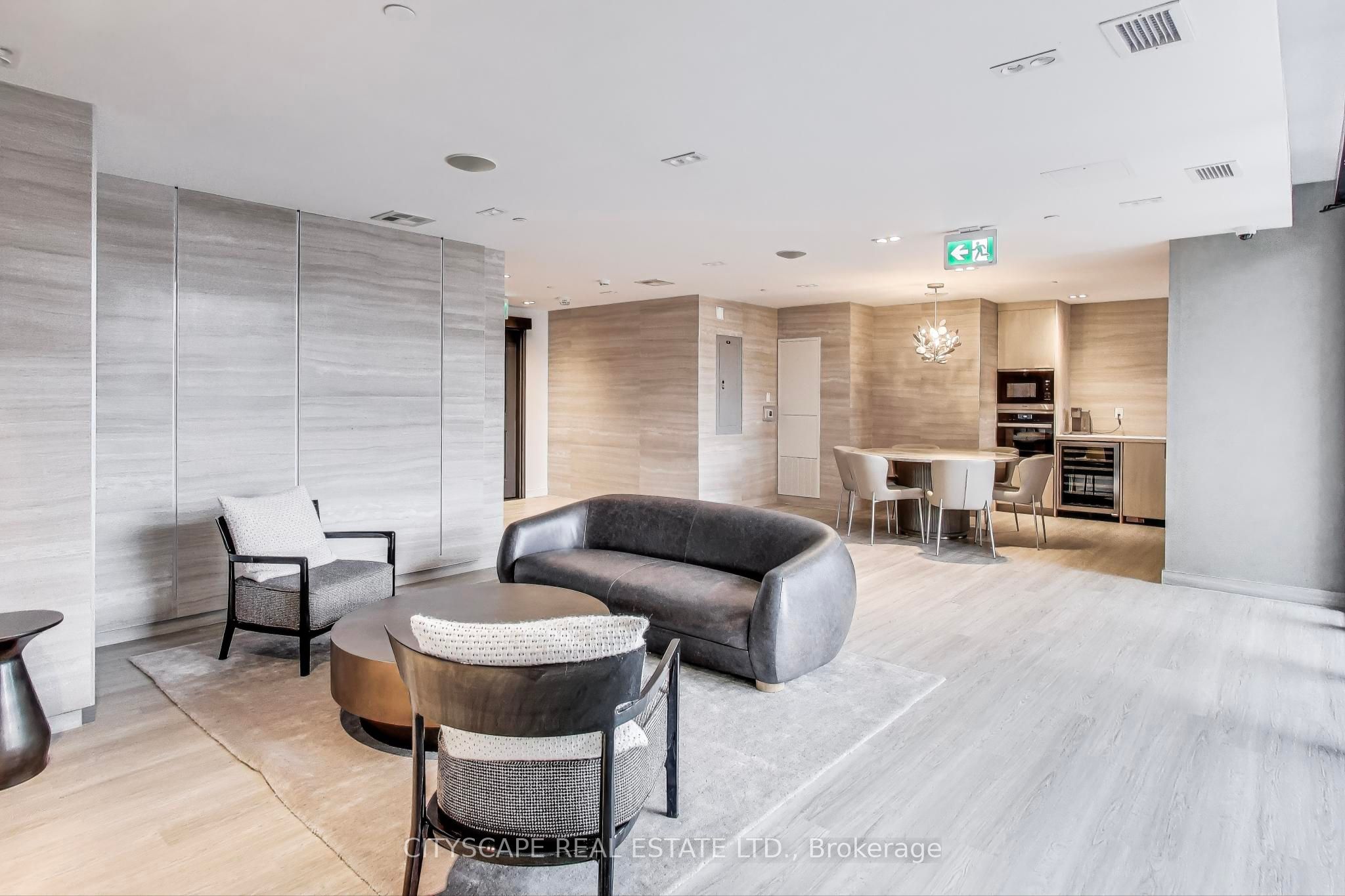 #1210 - 185 Alberta Avenue Property Photo 28