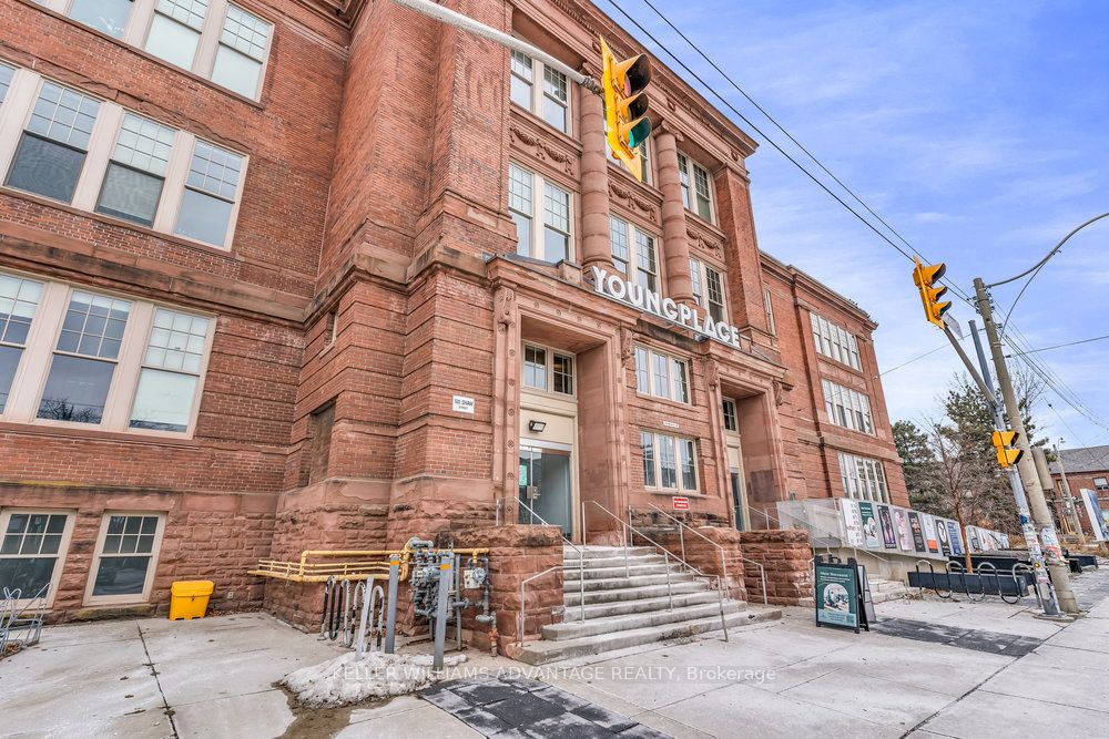 #306 - 180 Shaw Street Property Photo 3