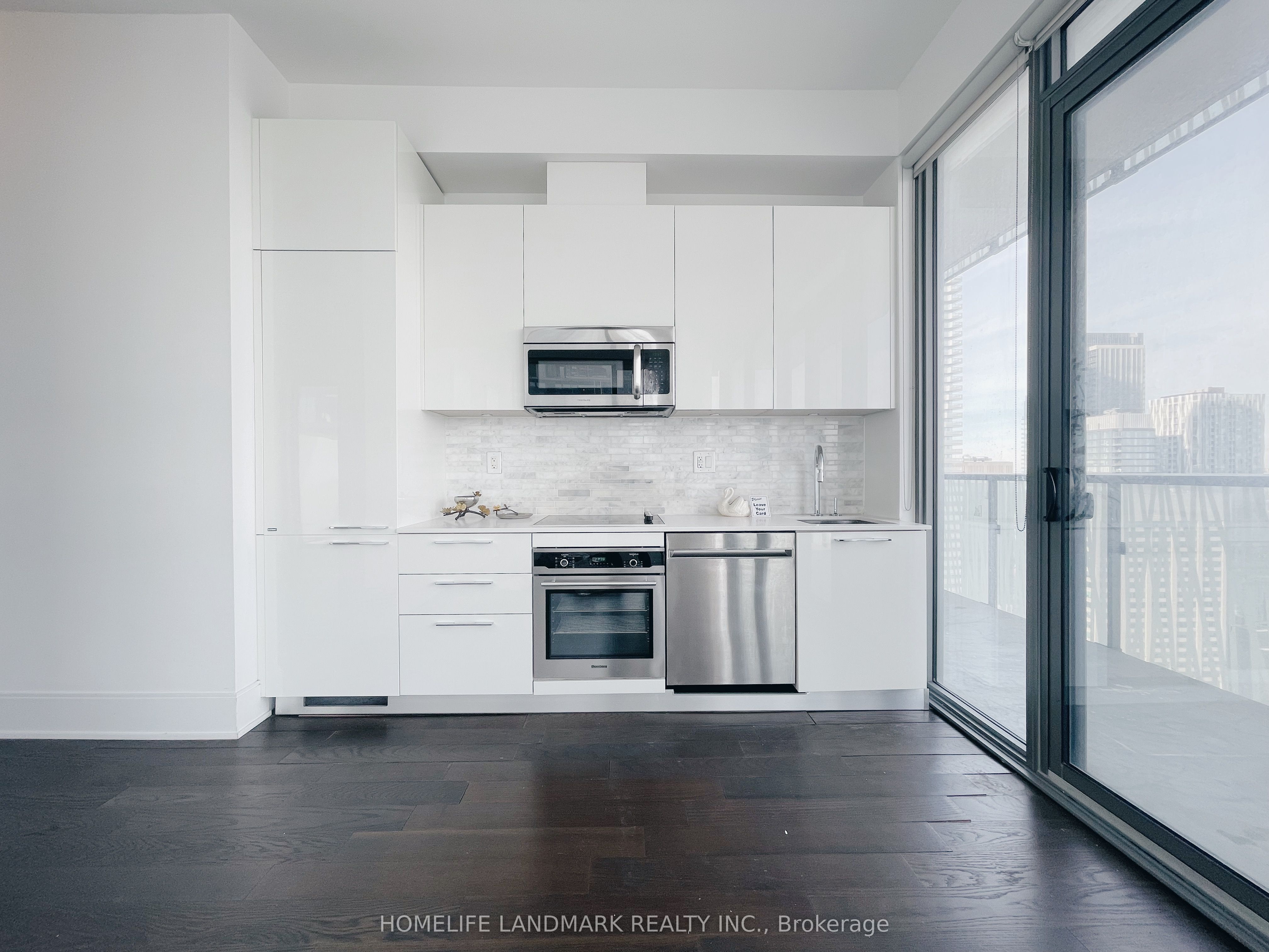 #lph4707 - 50 Charles Street Property Photo 3