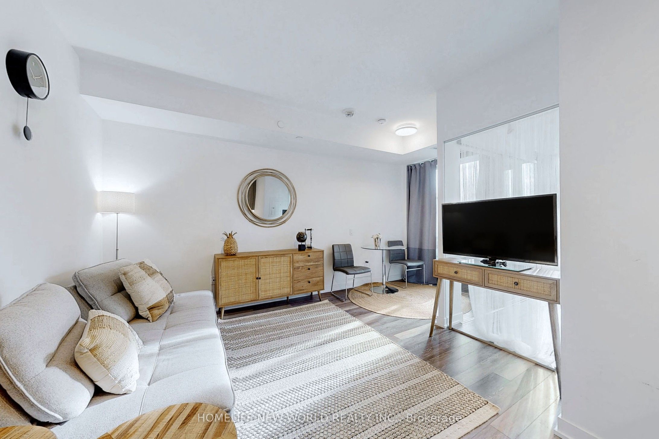 #518 - 250 Lawrence Avenue Property Photo 1