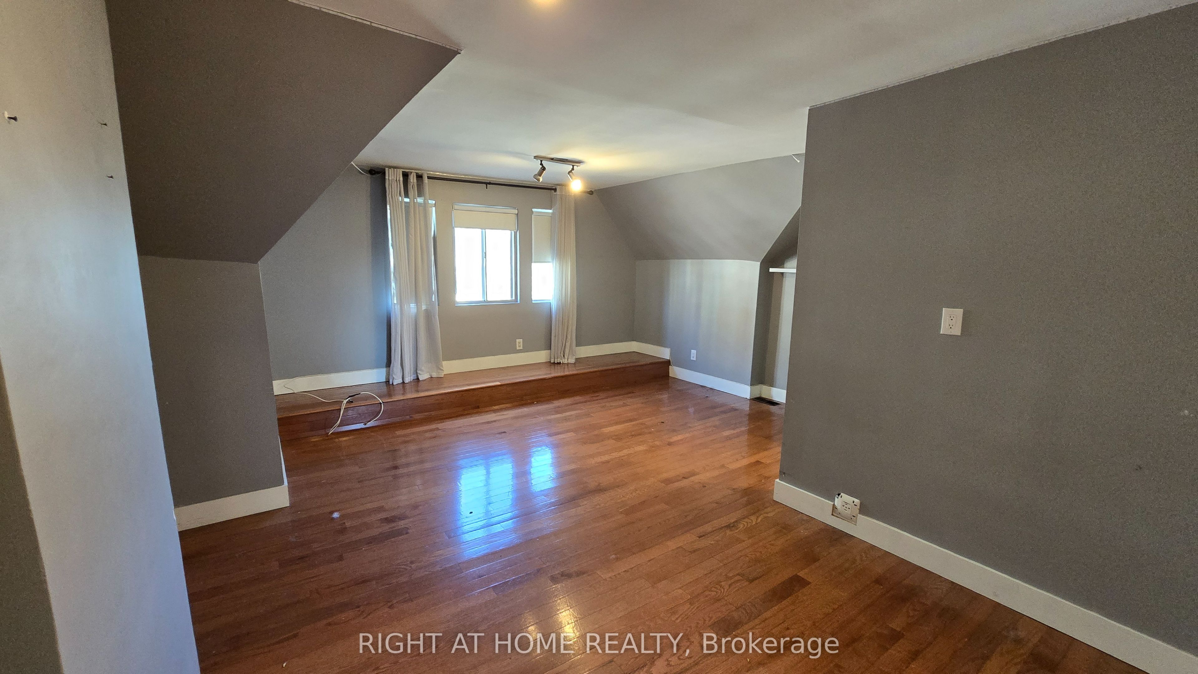 284 Avenue Road Property Photo 18