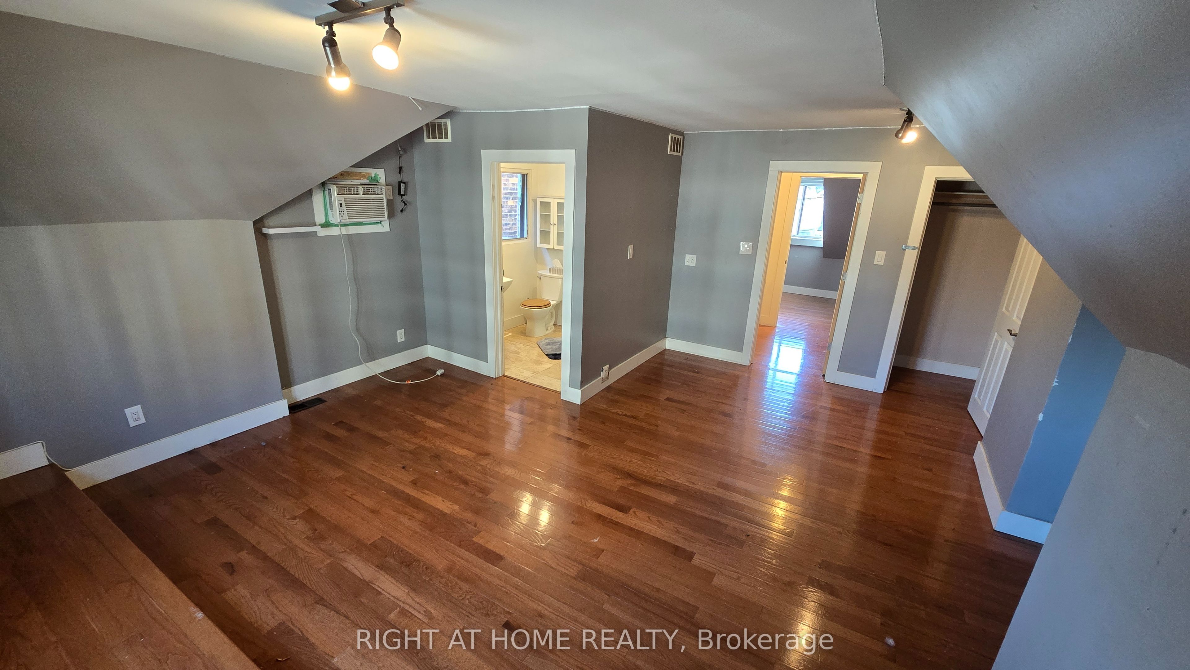 284 Avenue Road Property Photo 19