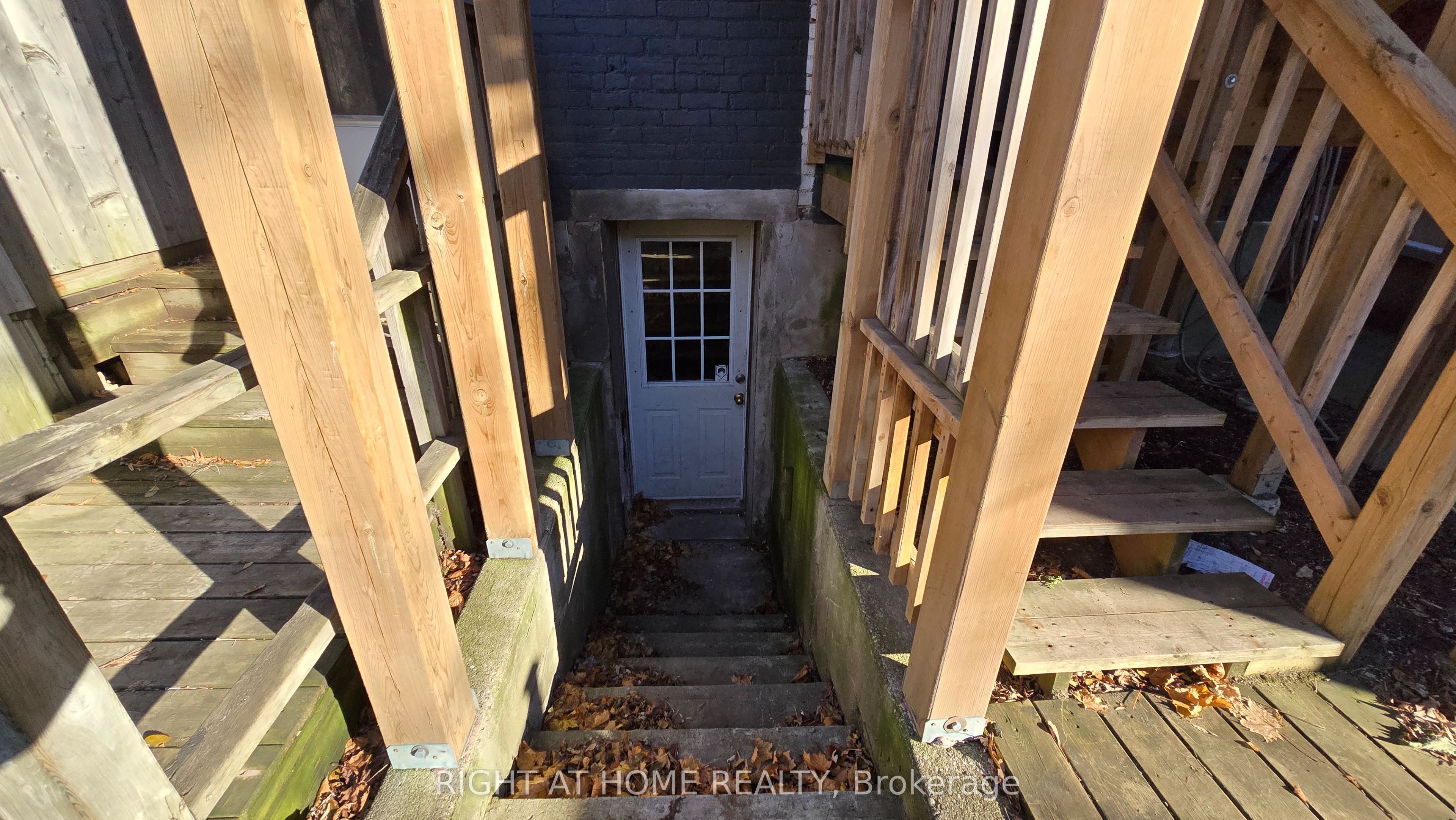 284 Avenue Road Property Photo 23