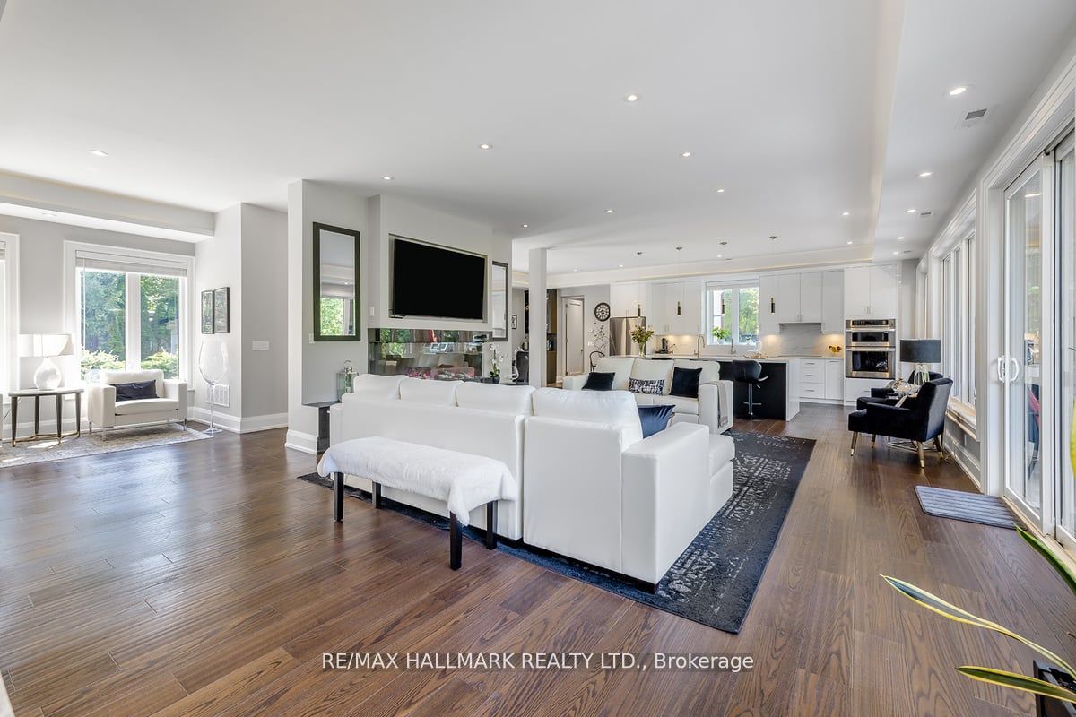 16 Tadcaster Place Property Photo 2