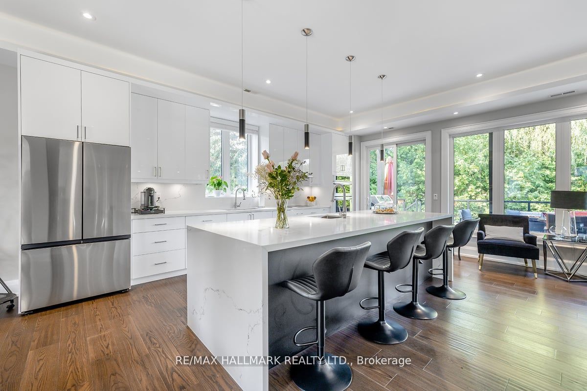 16 Tadcaster Place Property Photo 8