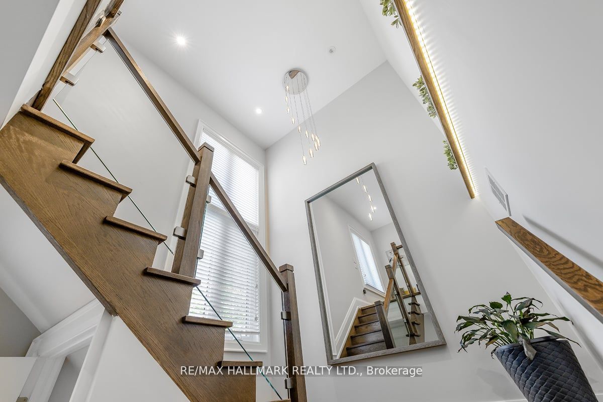 16 Tadcaster Place Property Photo 11