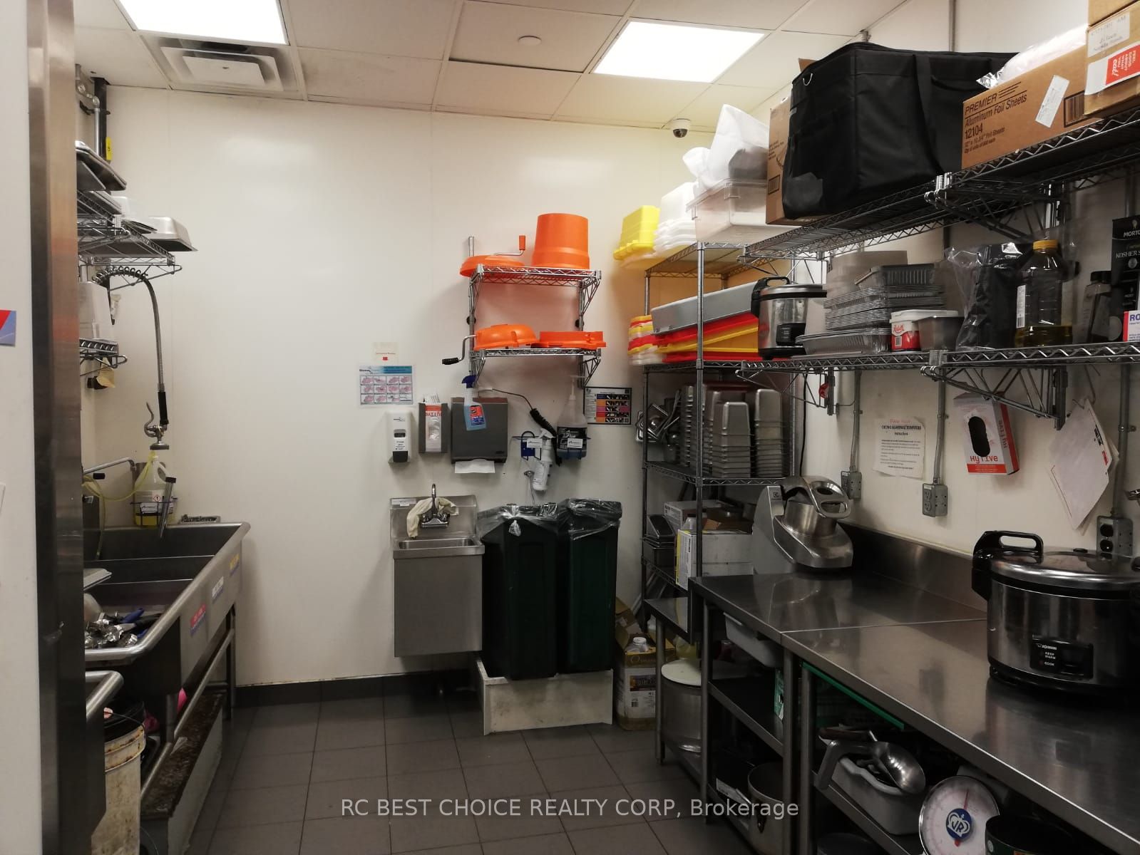 #3 - 120 Bremner Boulevard Property Photo 7