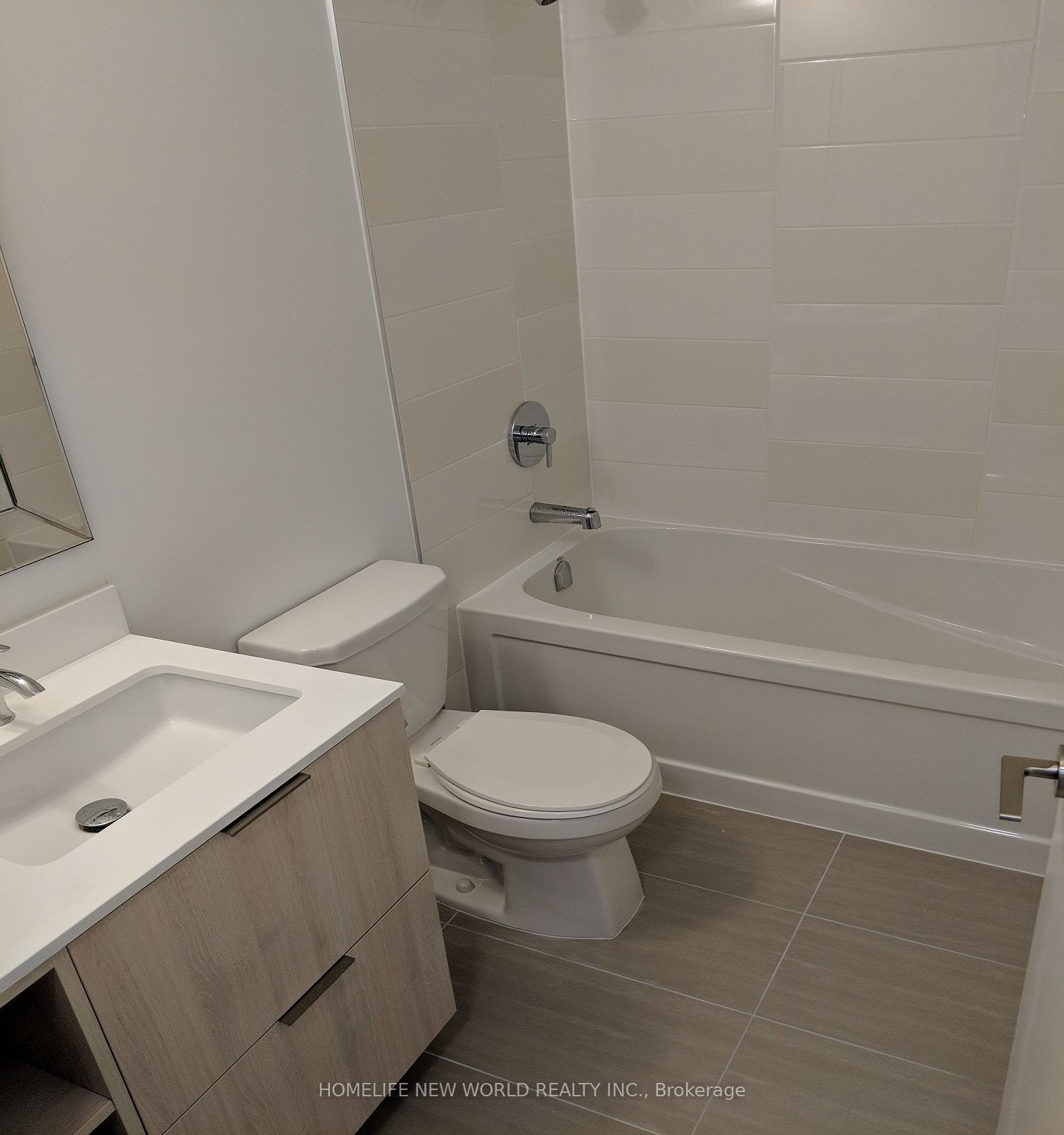 #203 - 50 Forest Manor Road Property Photo 5
