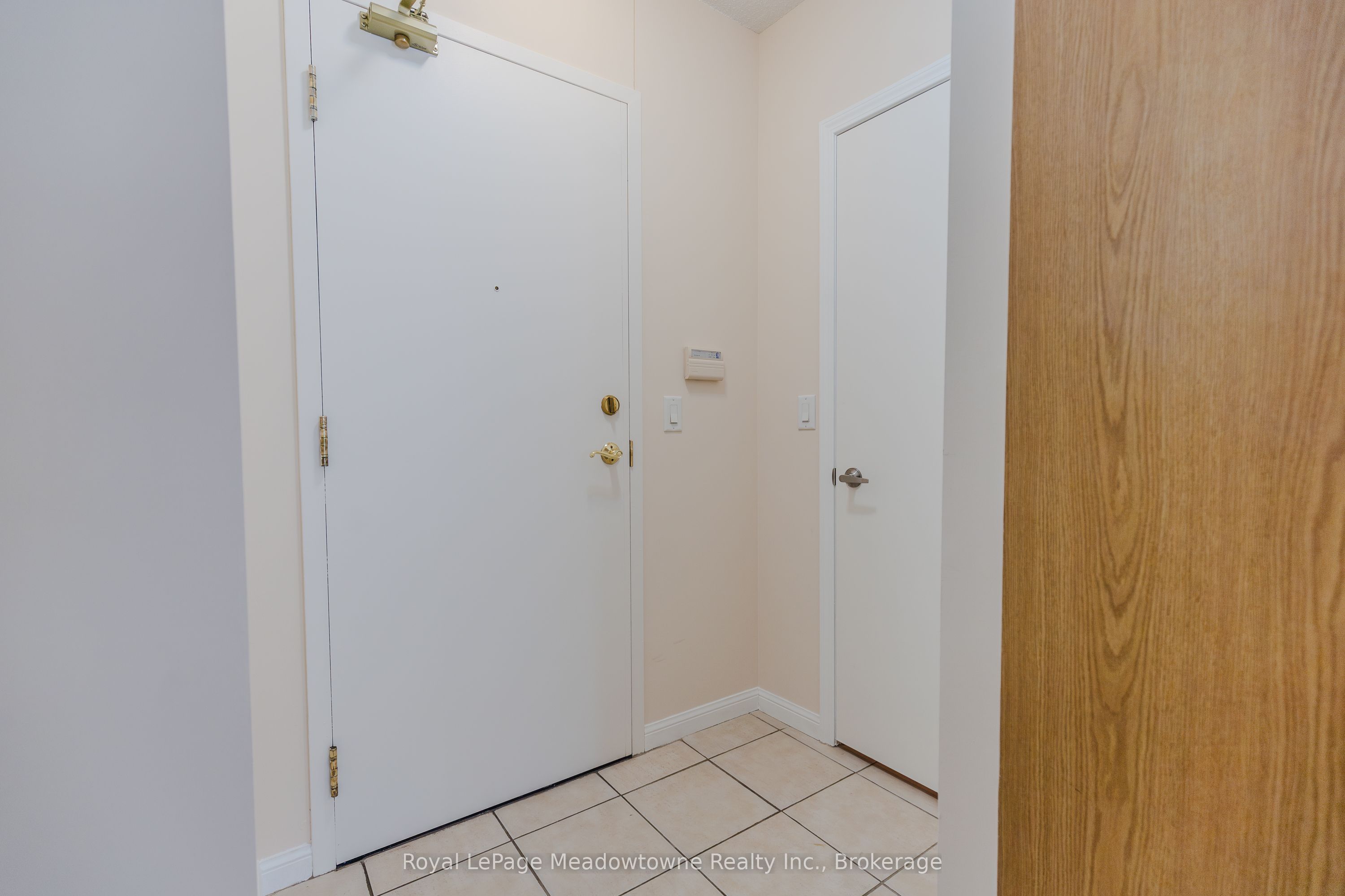 #511 - 1801 Bayview Avenue Property Photo 4