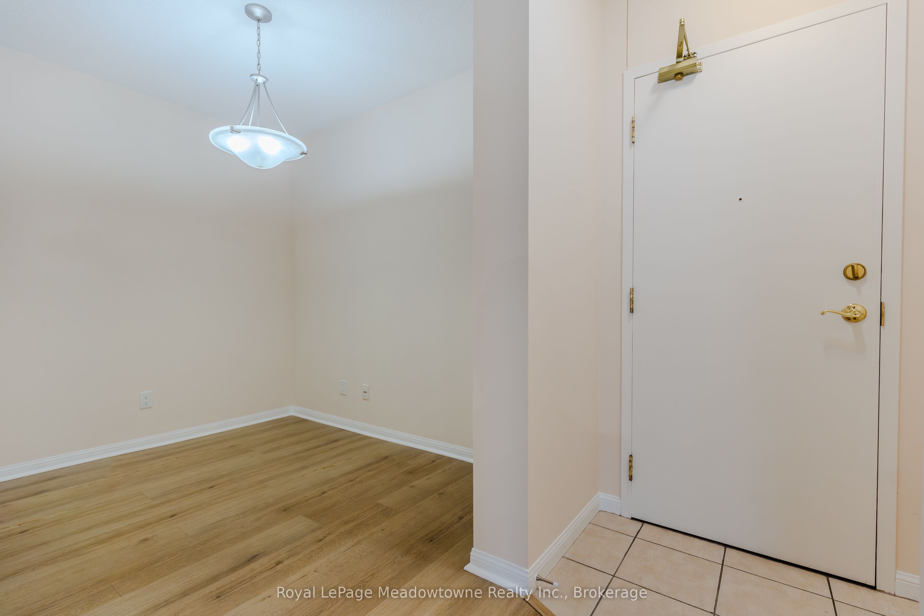 #511 - 1801 Bayview Avenue Property Photo 5