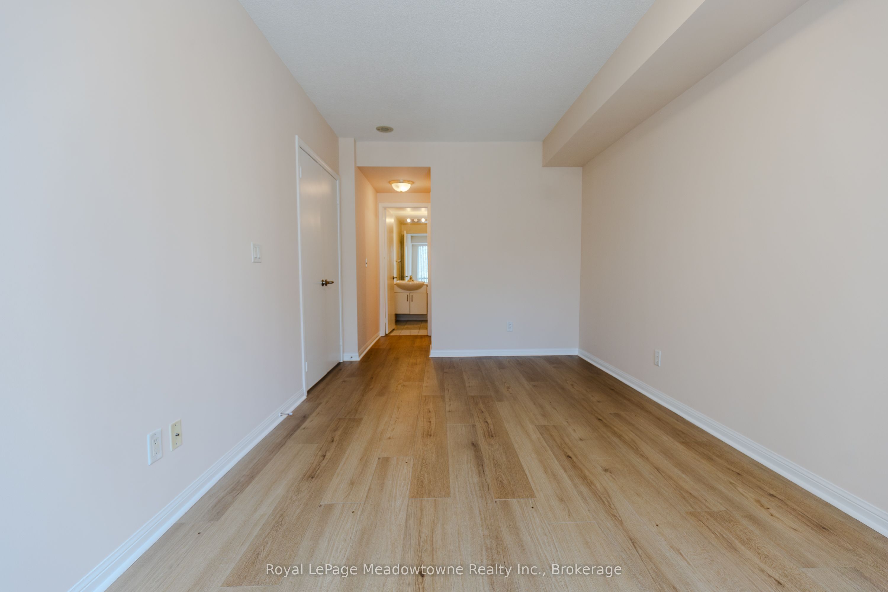 #511 - 1801 Bayview Avenue Property Photo 18