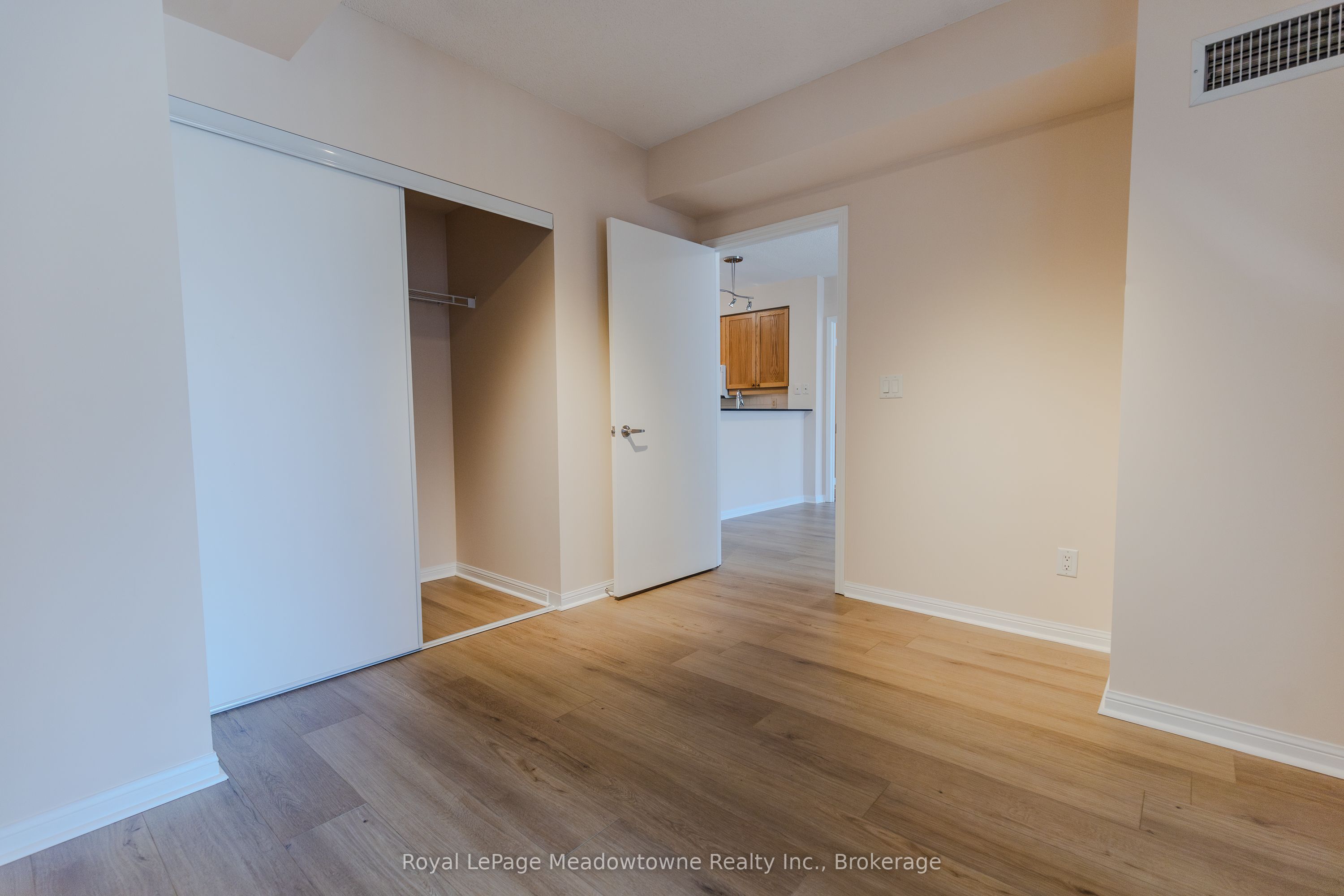 #511 - 1801 Bayview Avenue Property Photo 23