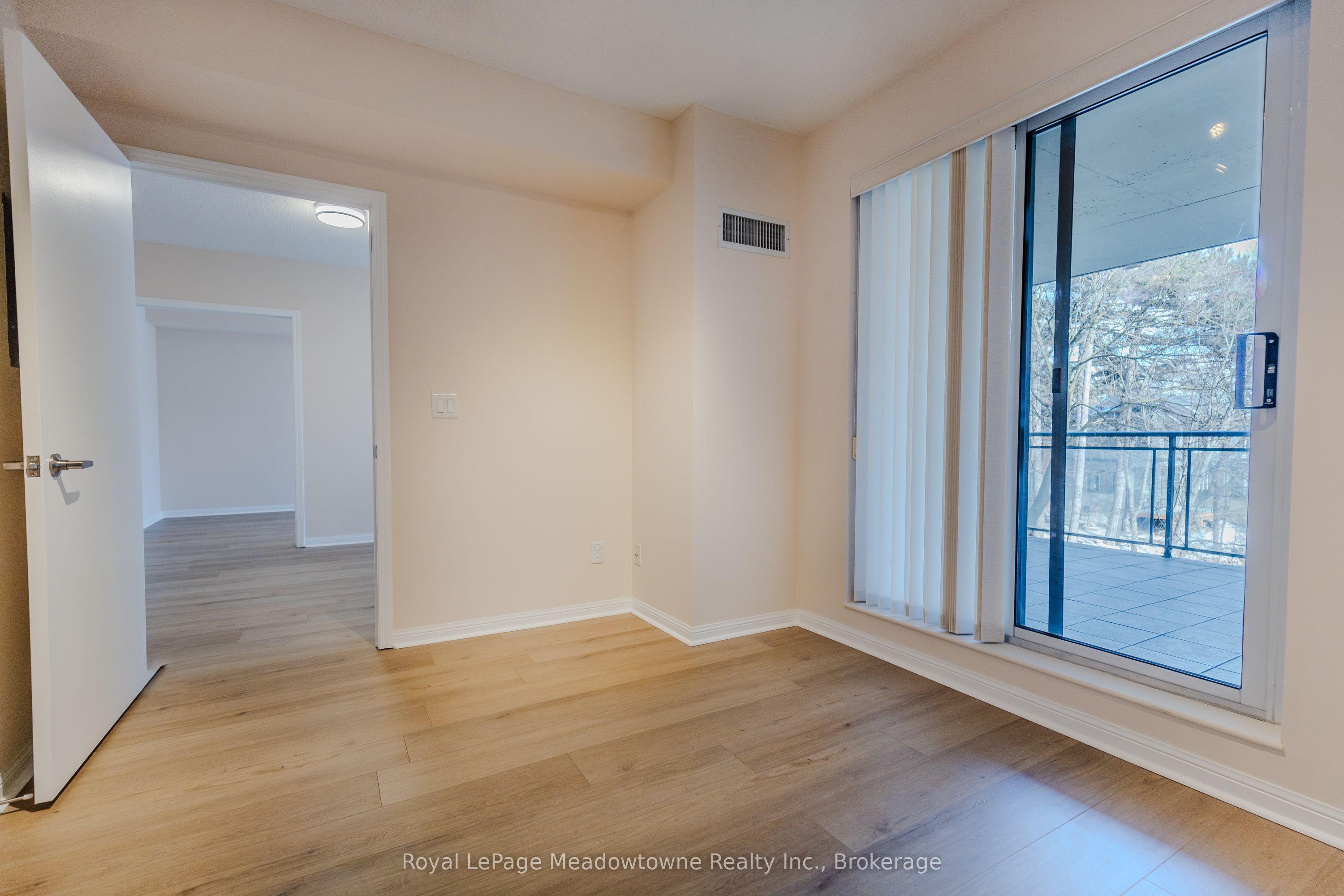 #511 - 1801 Bayview Avenue Property Photo 24