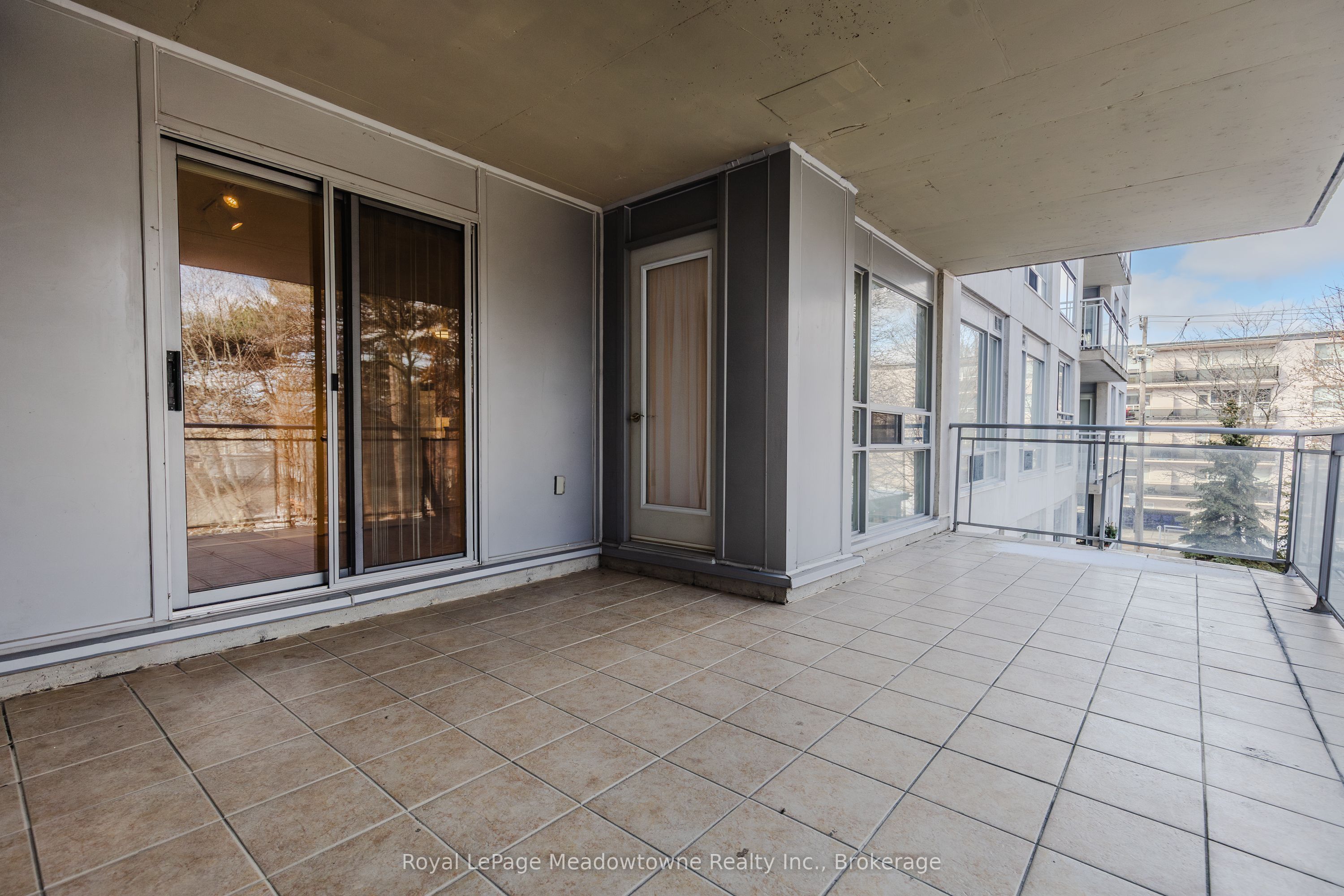 #511 - 1801 Bayview Avenue Property Photo 35