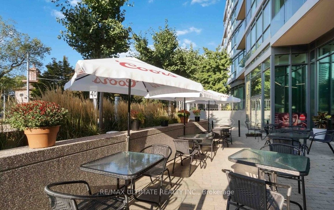 #8 - 215 Fort York Boulevard Property Photo 24