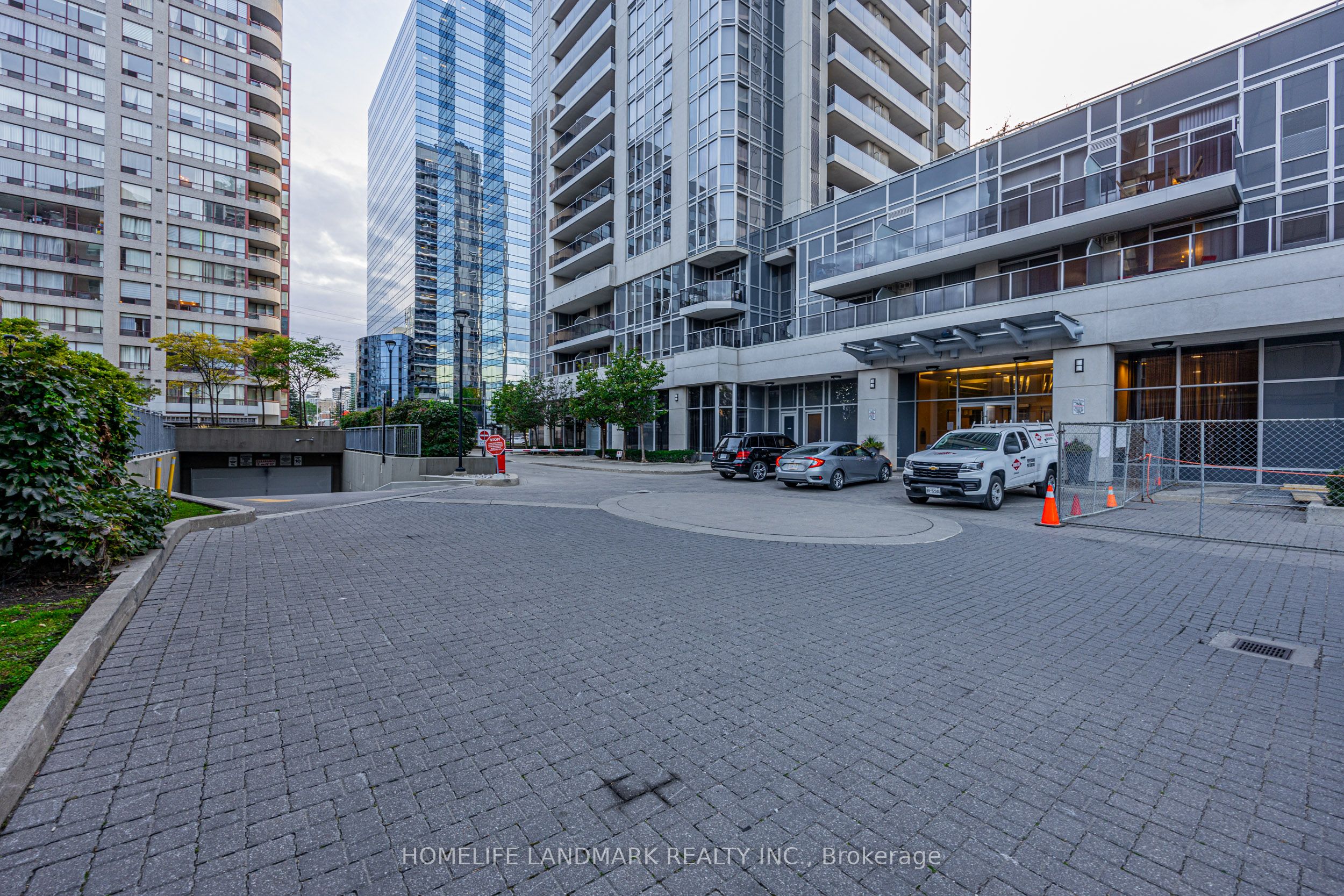 #1603 - 5791 Yonge Street Property Photo 3