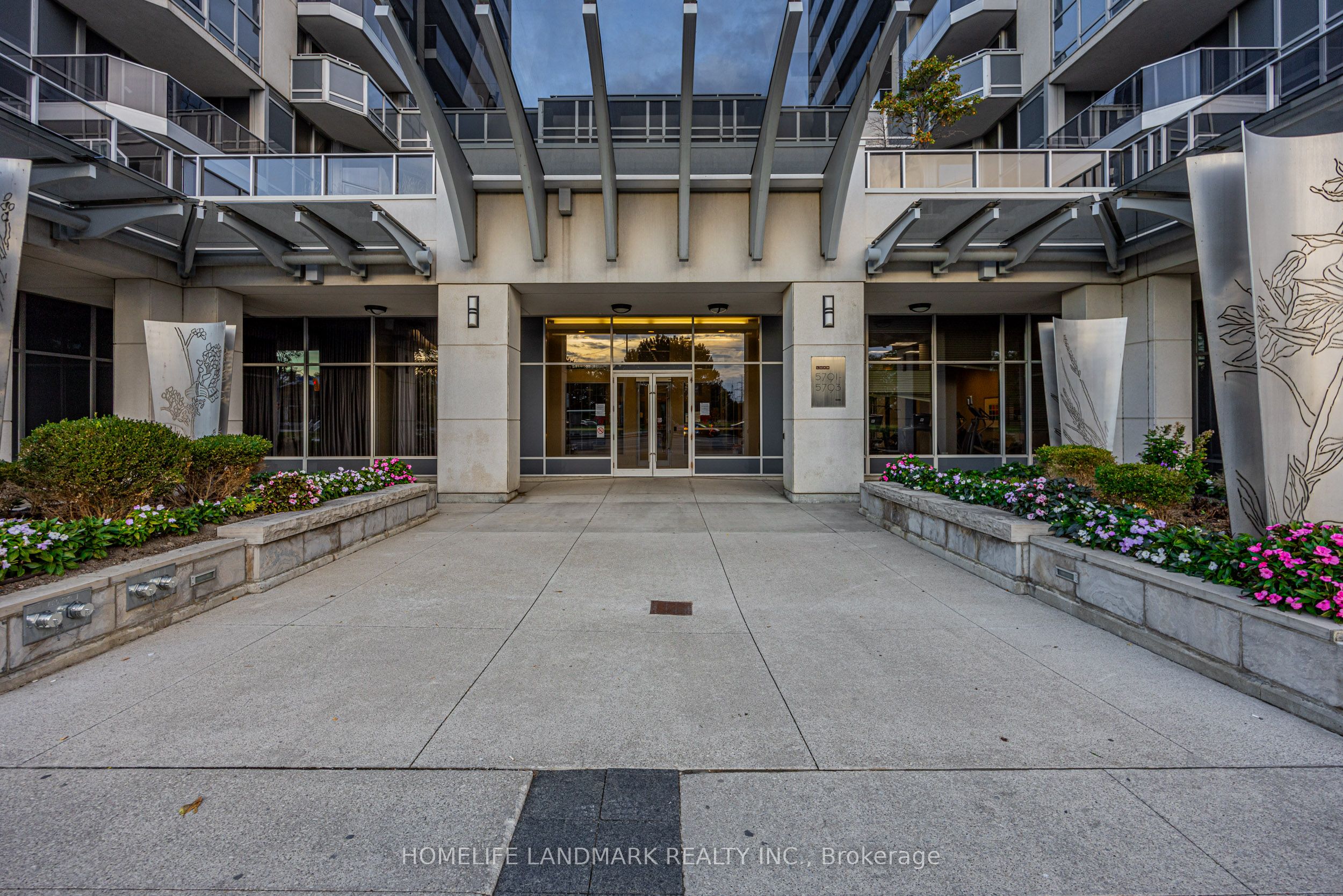 #1603 - 5791 Yonge Street Property Photo 5