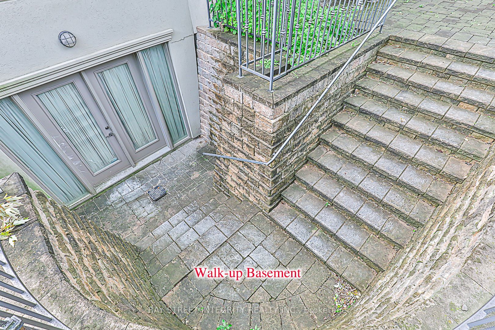 50 Leacroft Crescent Property Photo 44