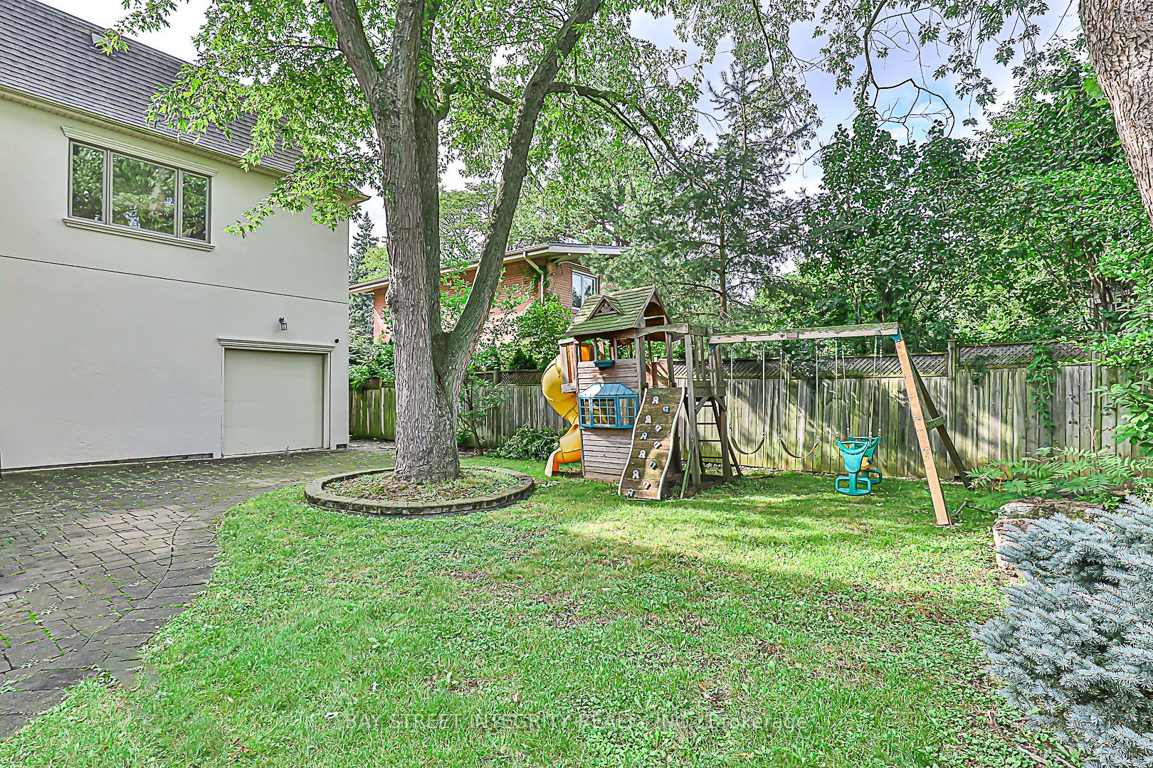 50 Leacroft Crescent Property Photo 46