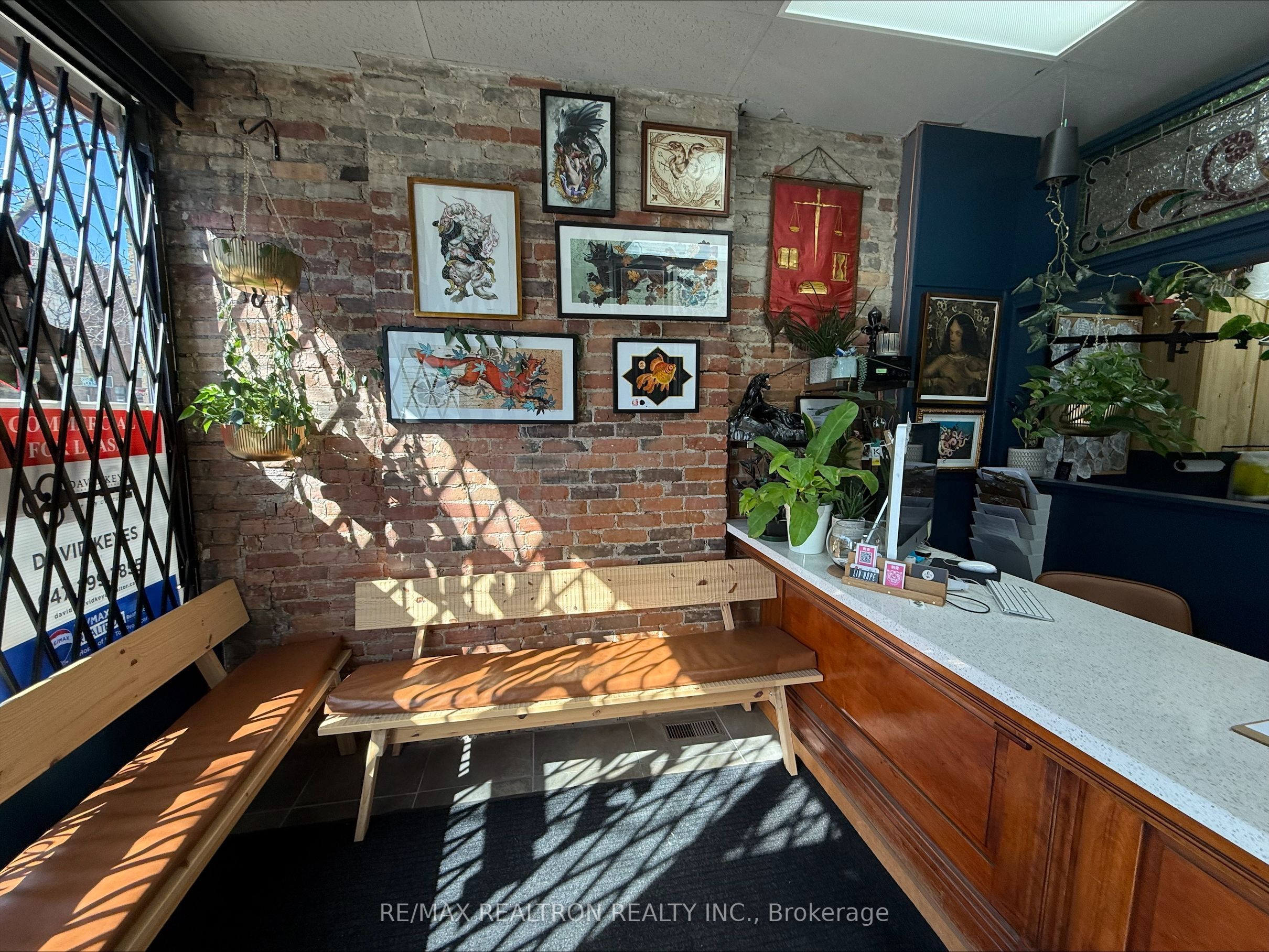 1528 Dundas Street Property Photo 3