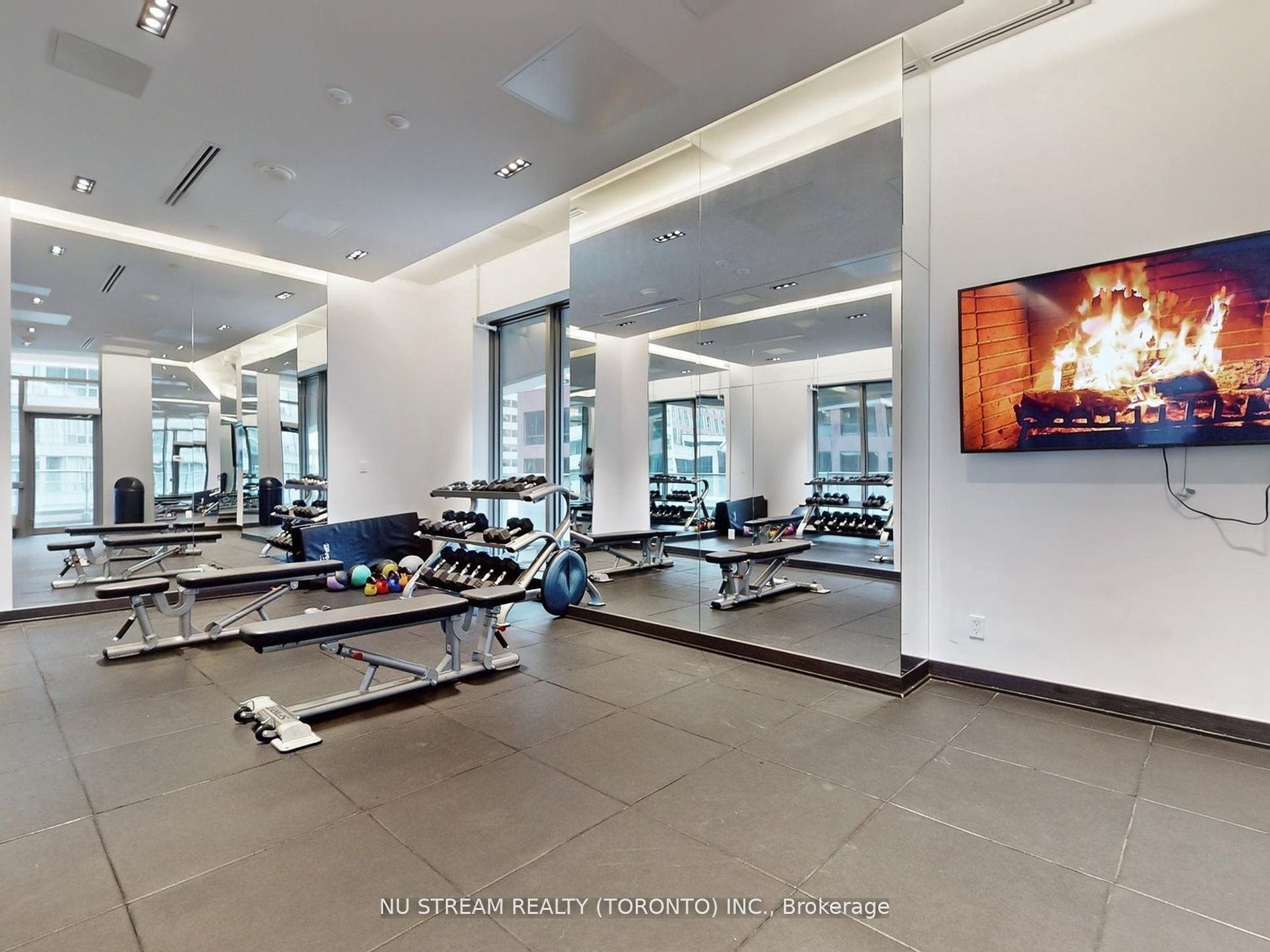 #5109 - 2221 Yonge Street Property Photo 21