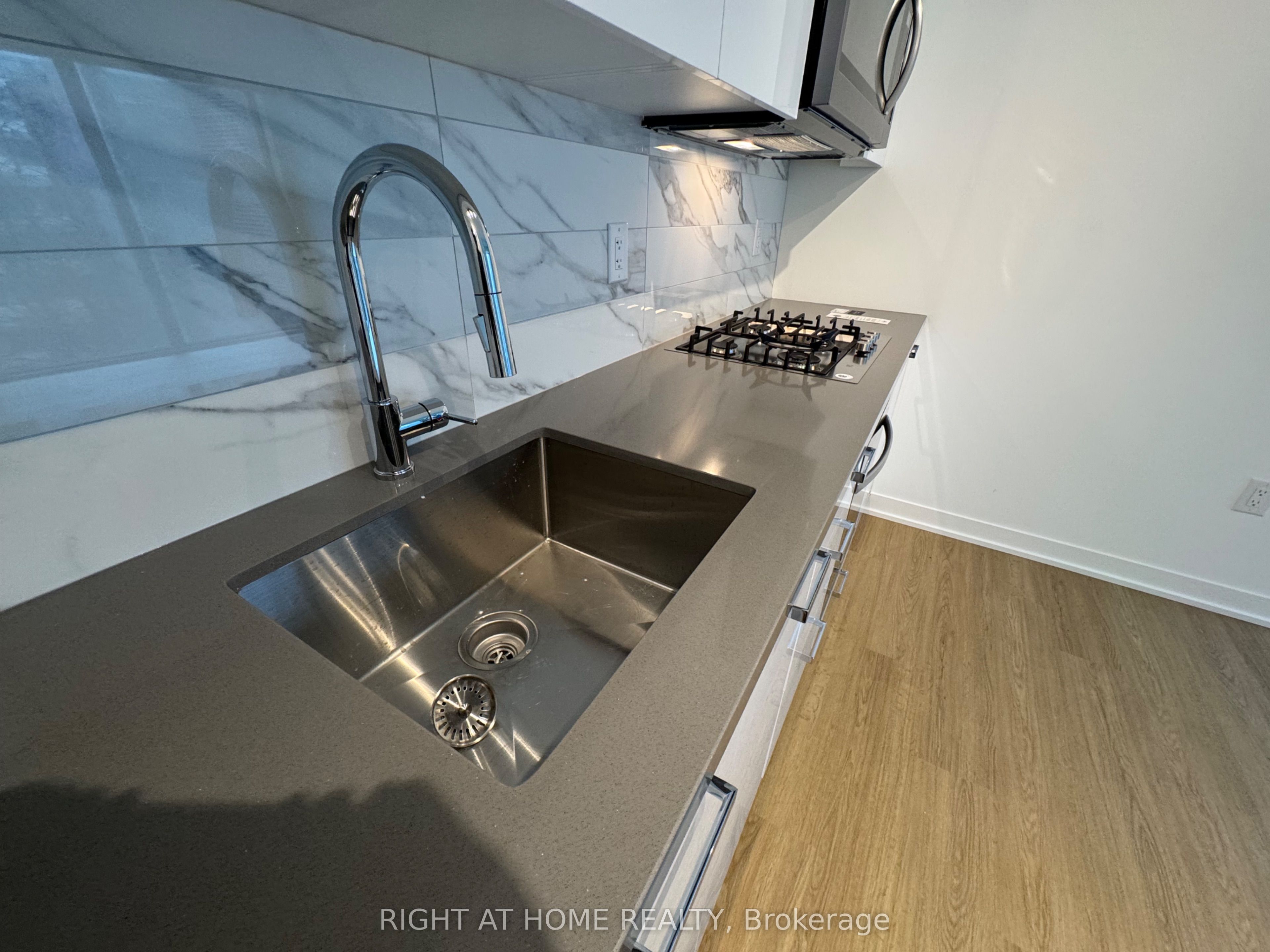 #317 - 195 Mccaul Street Property Photo 11