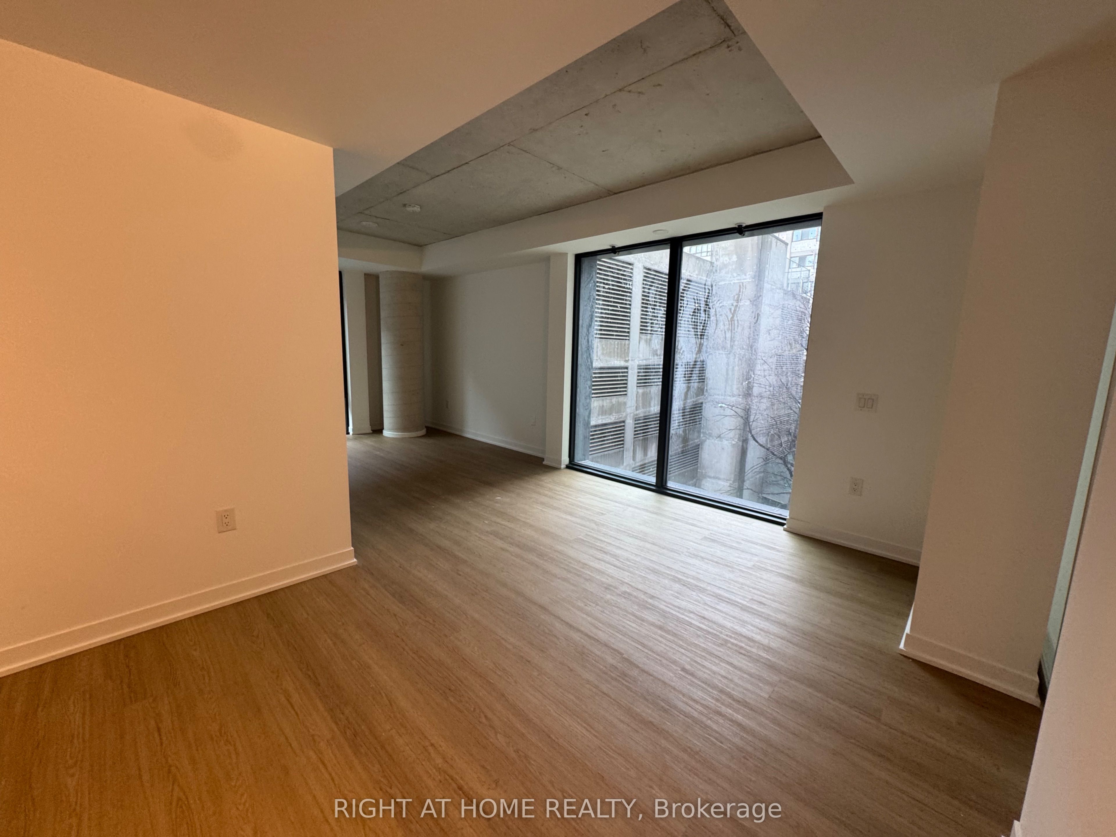 #317 - 195 Mccaul Street Property Photo 14